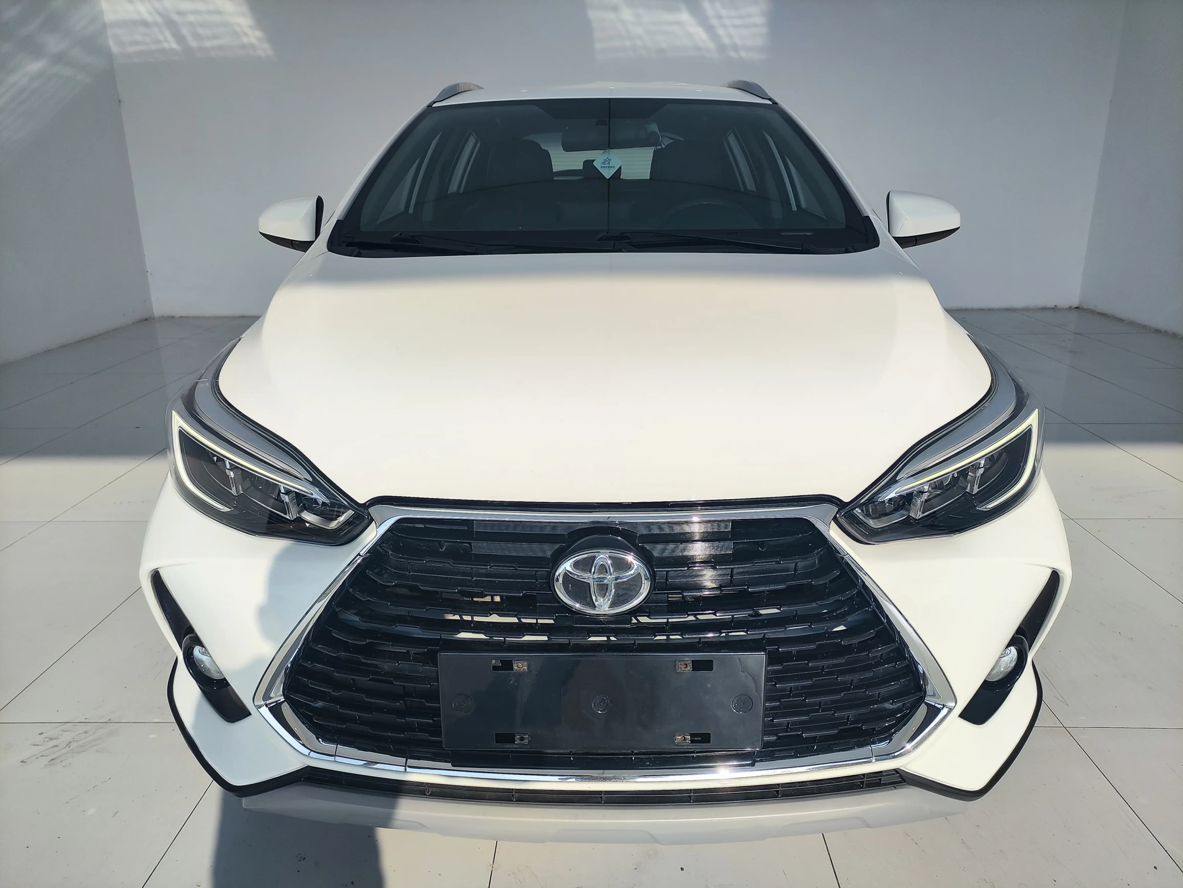 Toyota Yaris L 2022 г. 49038 км. — фото 2