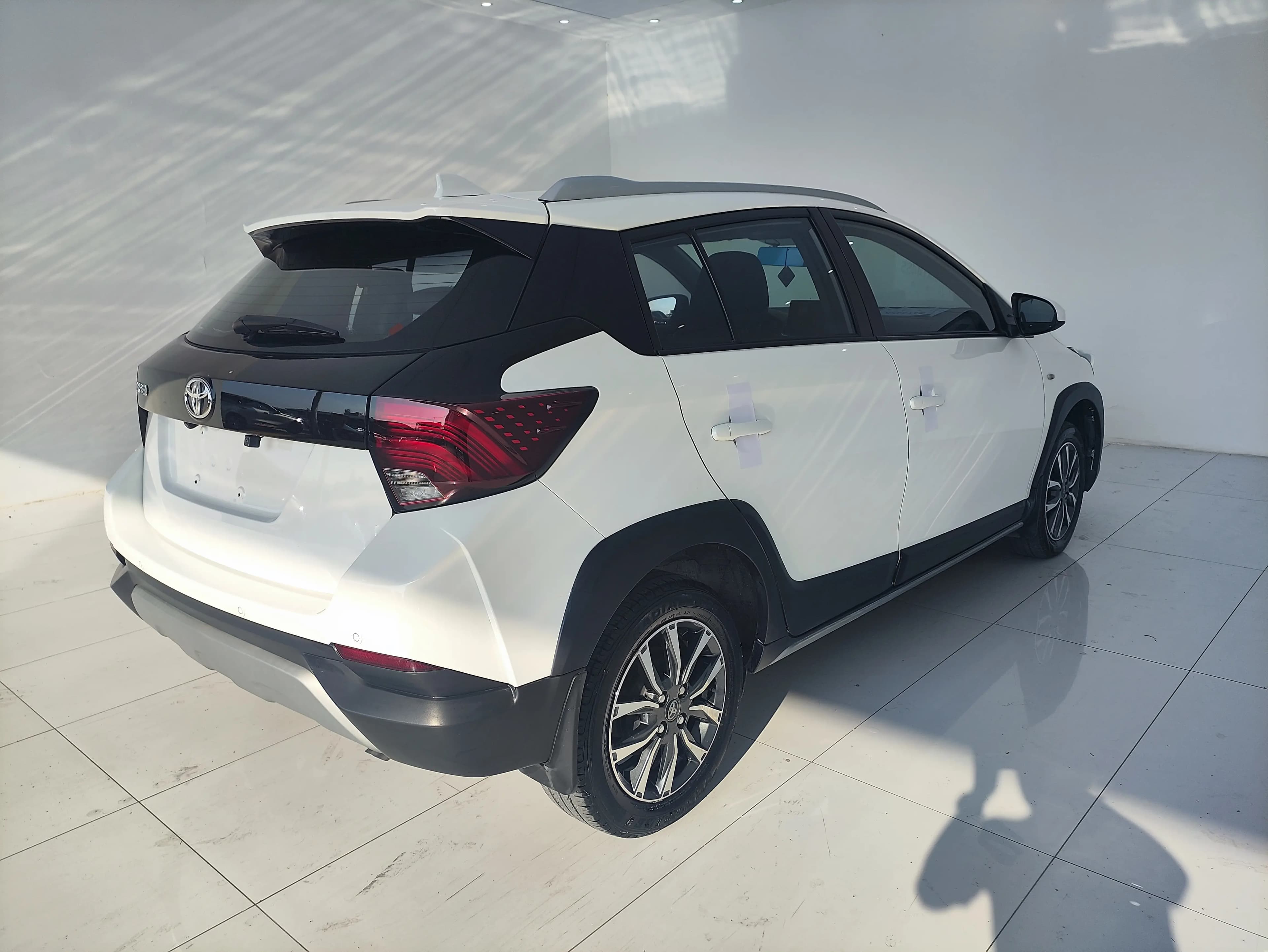 Toyota Yaris L 2022 г. 49038 км. — фото 6