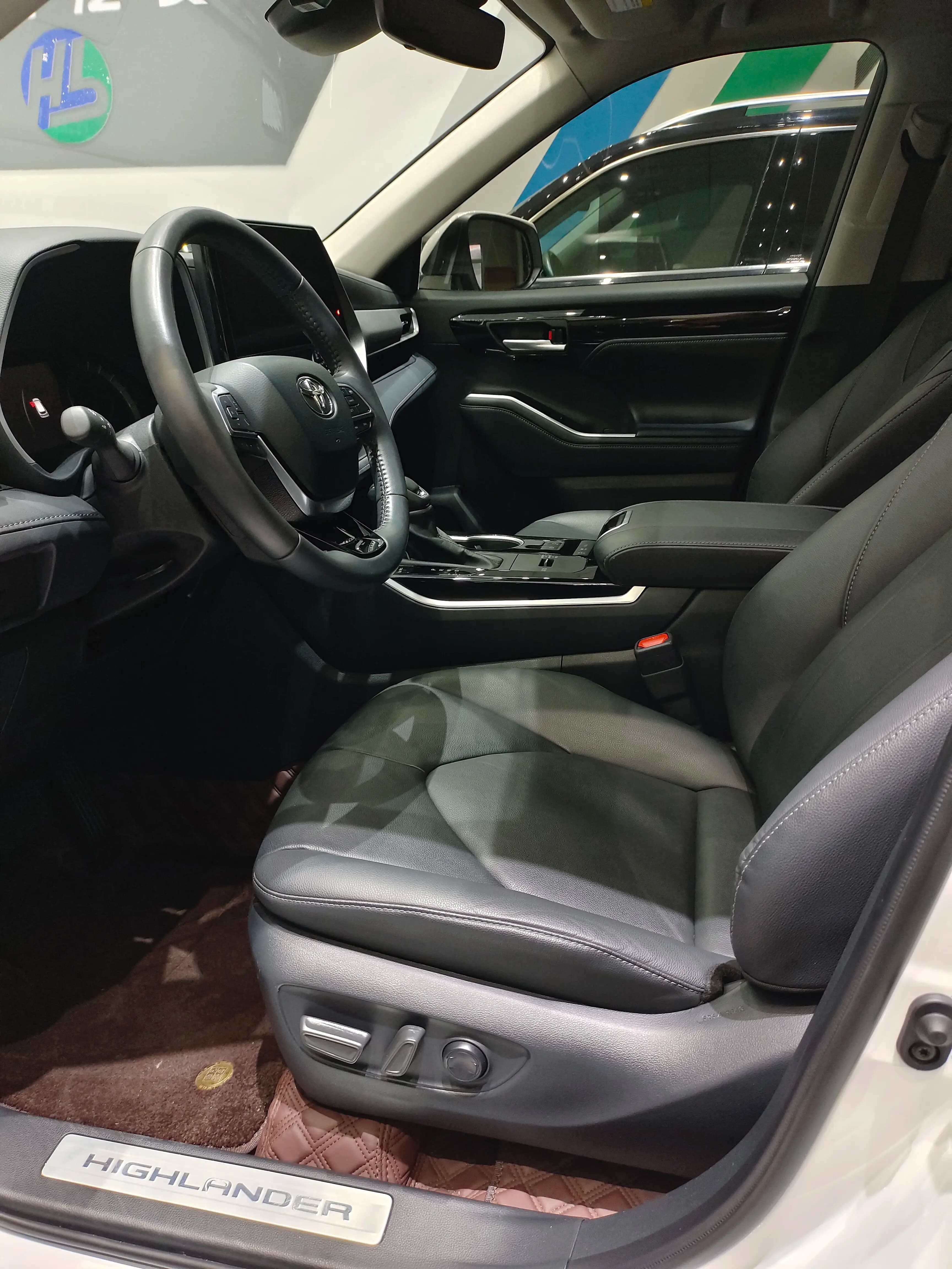 Toyota Highlander 2024 г. 23005 км. — фото 15