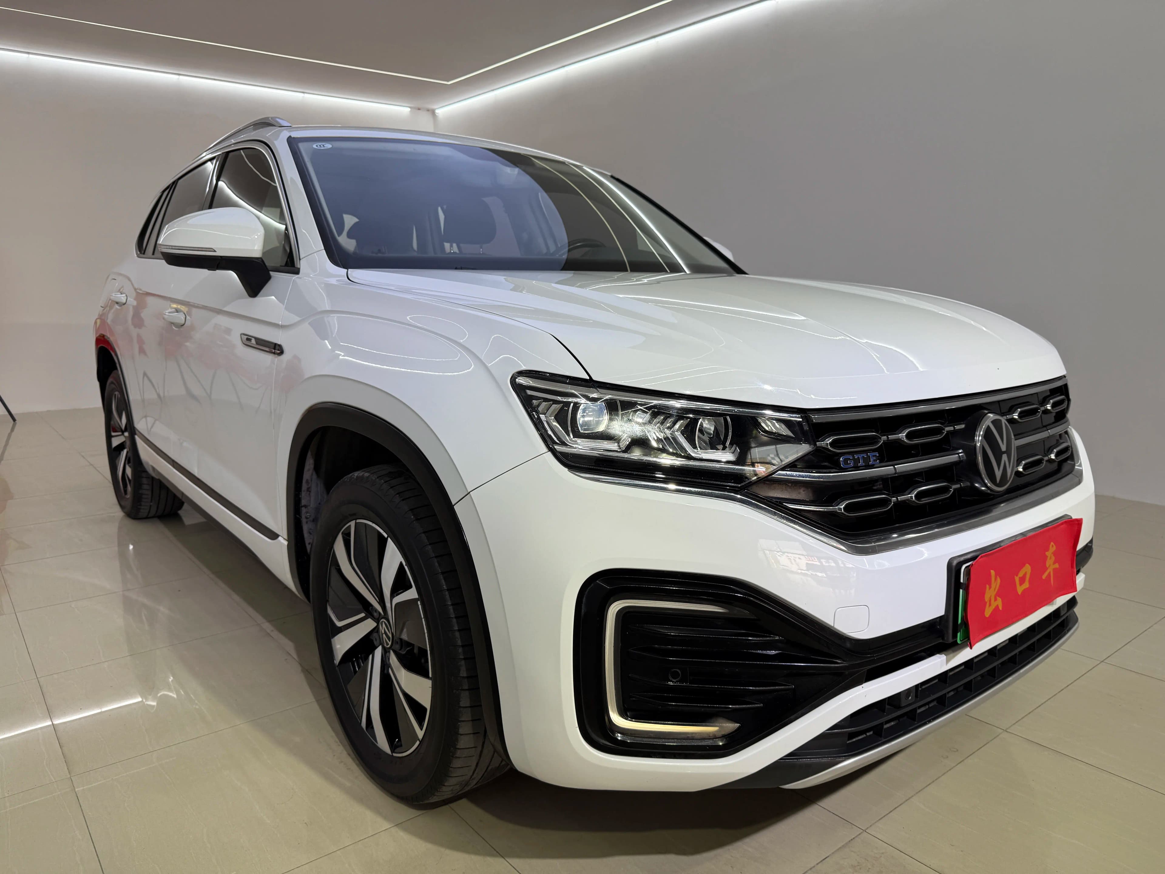 Volkswagen Tayron GTE 2021 г. 32000 км. — фото 3