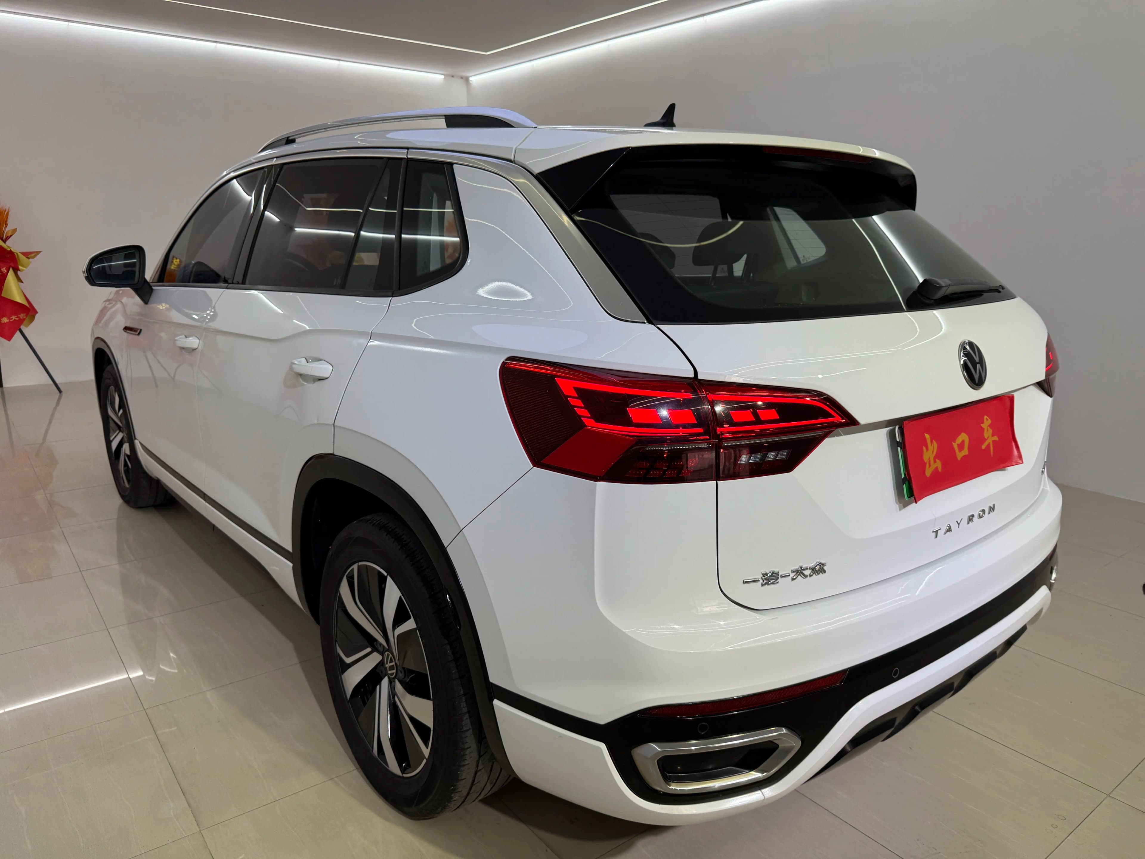 Volkswagen Tayron GTE 2021 г. 32000 км. — фото 4