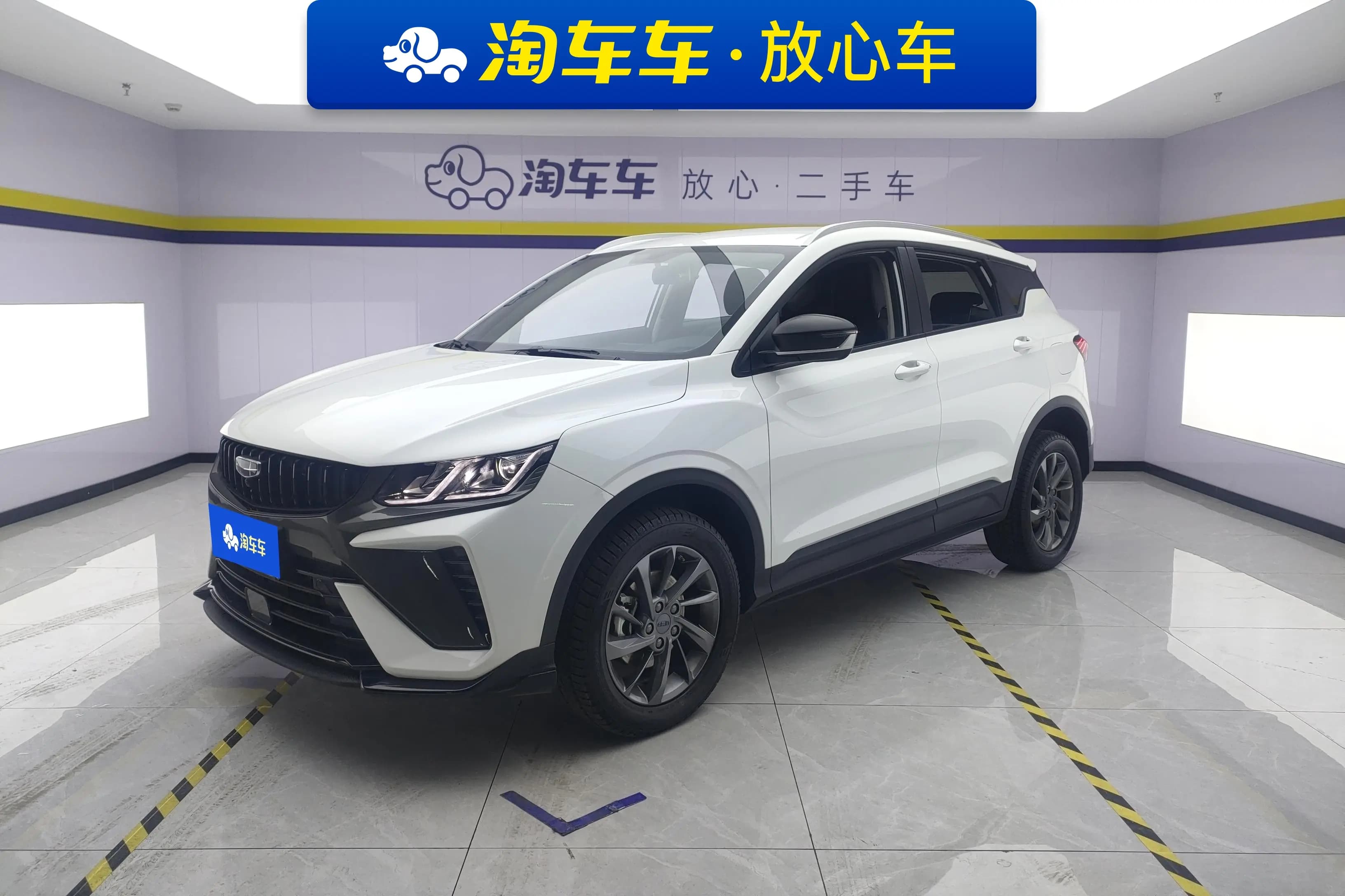 Geely Coolray SX11 2025 г. 4500 км.