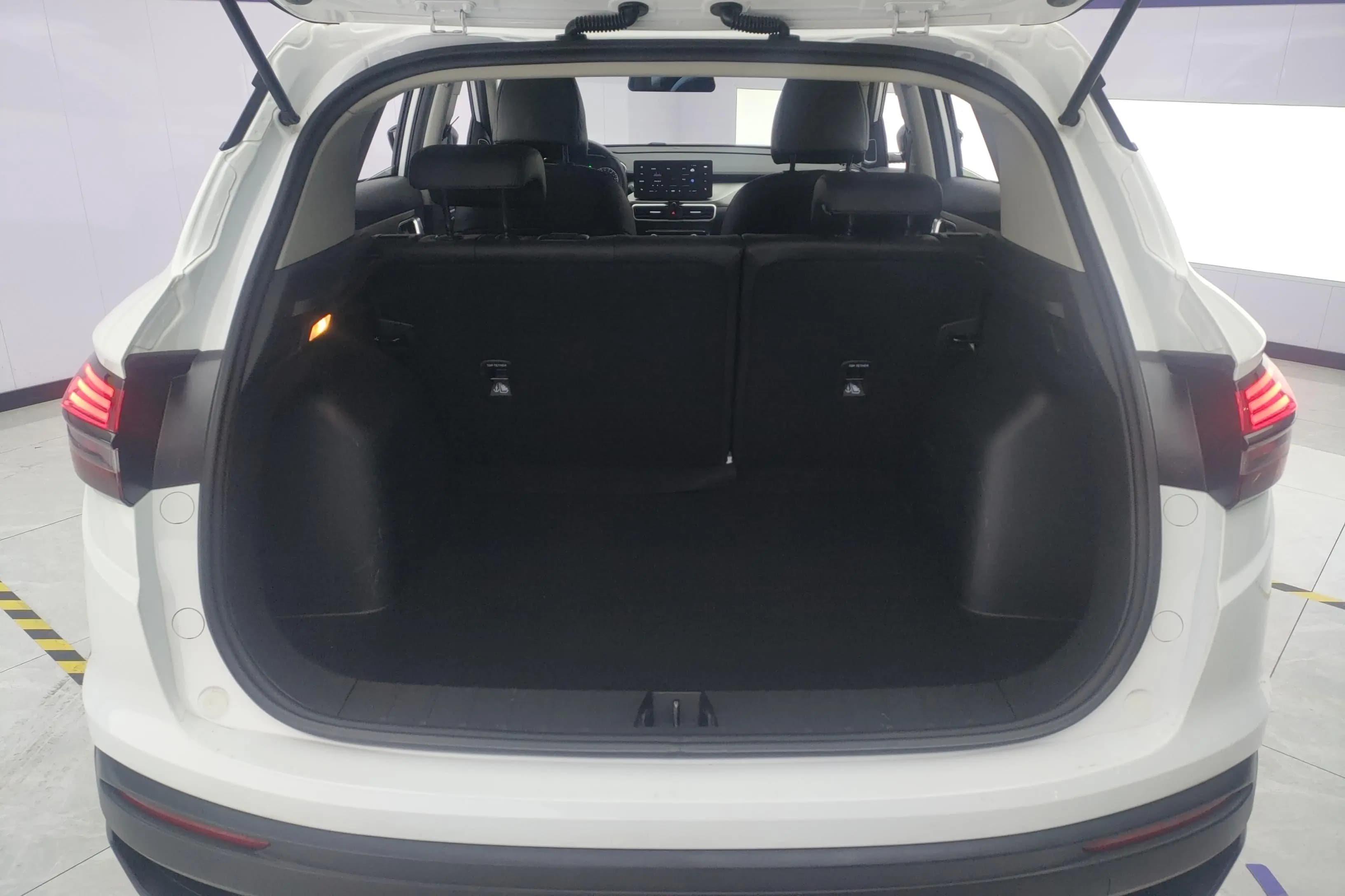 Geely Coolray SX11 2025 г. 4500 км. — фото 13
