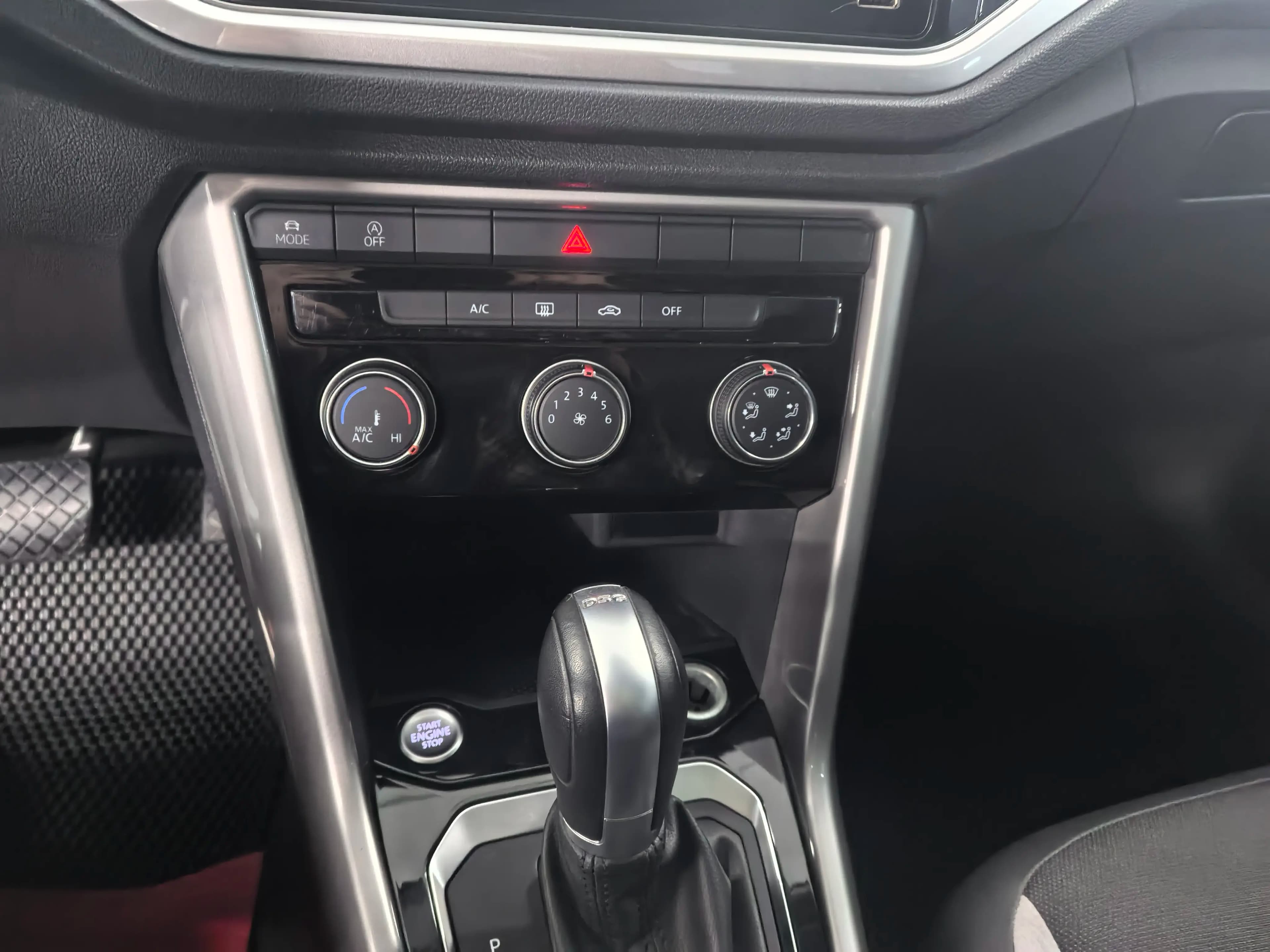 Volkswagen T-Roc 2022 г. 46028 км. — фото 10