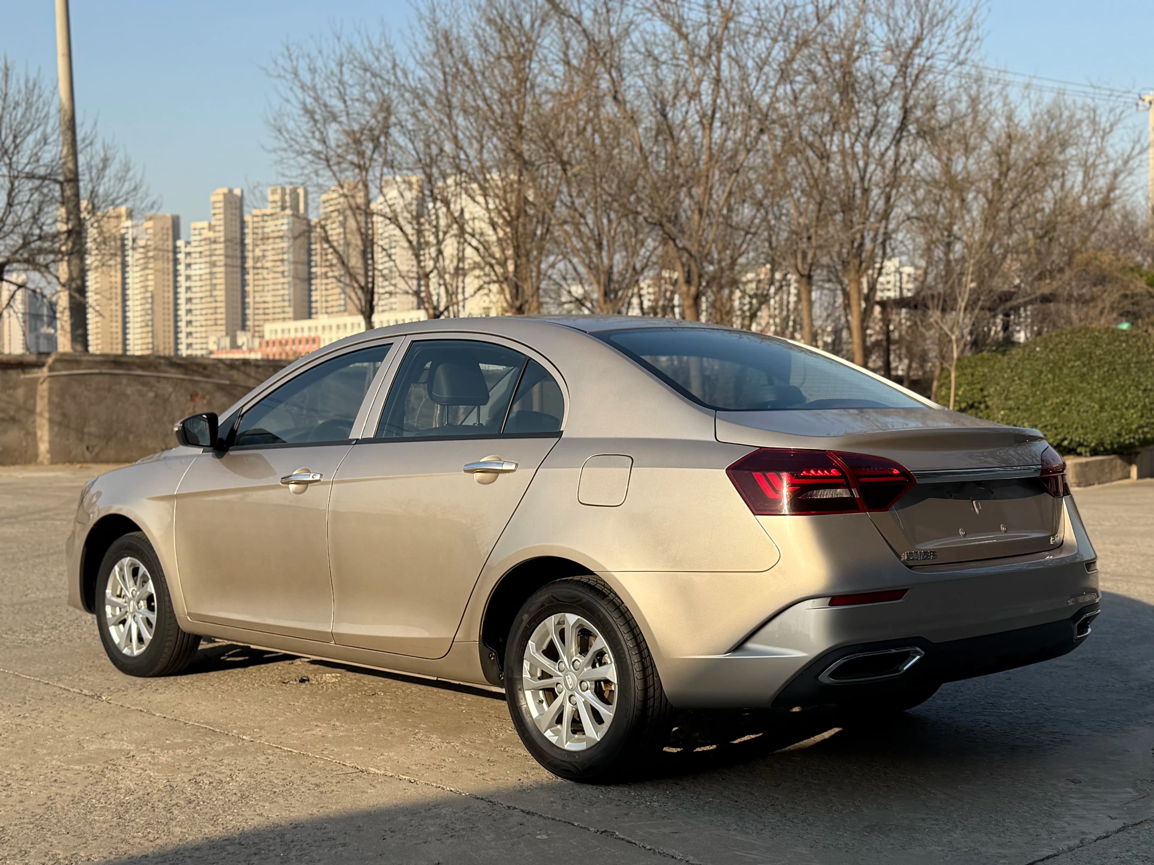 Geely Emgrand 2021 г. 50115 км. — фото 4