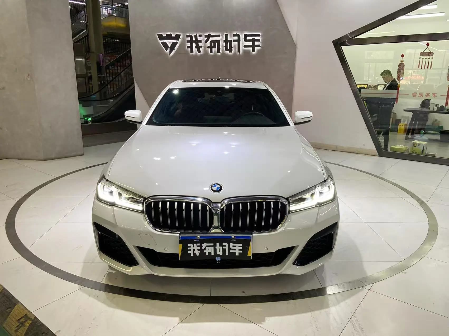 BMW 5 Series 2021 г. 61000 км. — фото 2