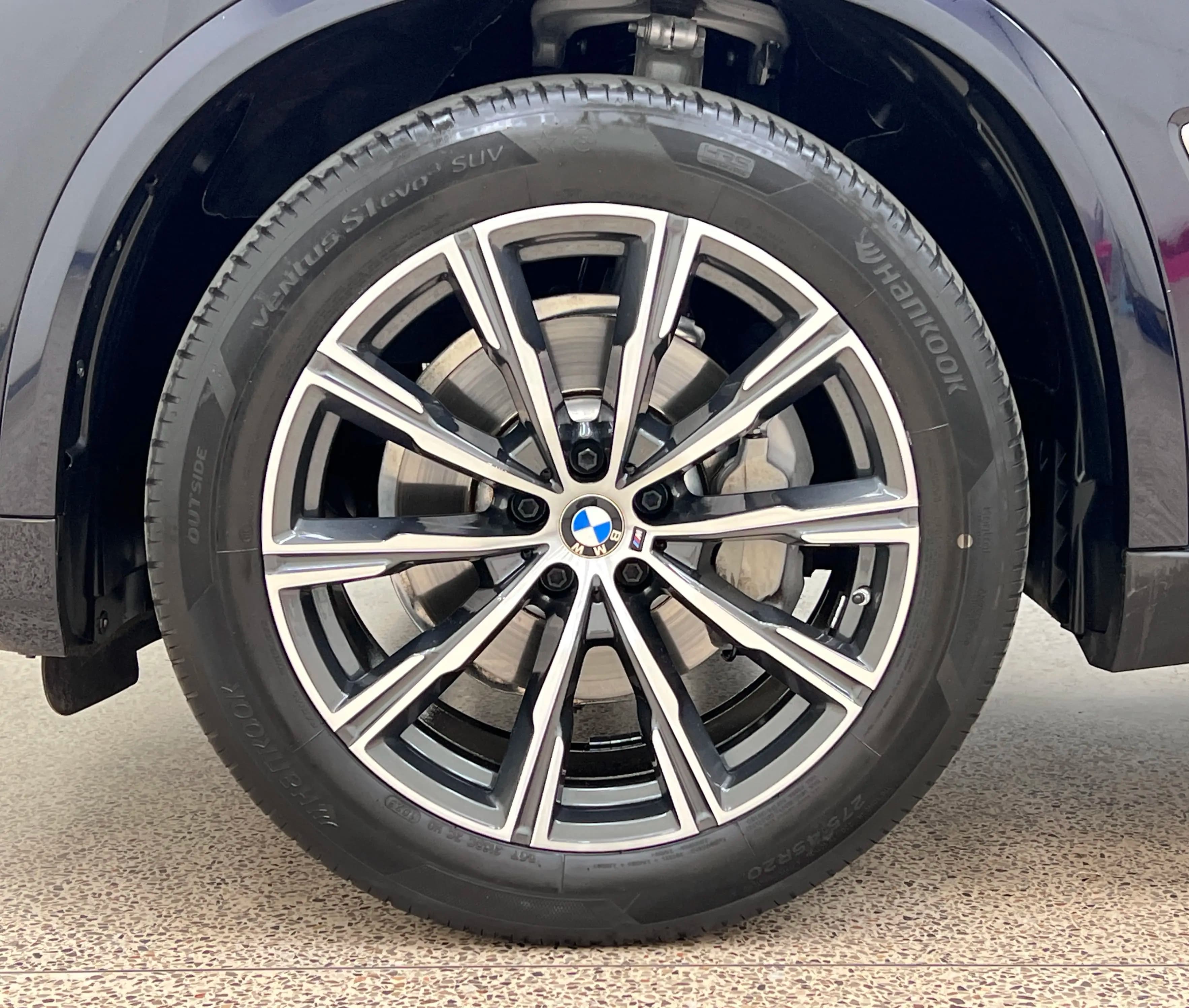 BMW X5 2023 г. 66096 км. — фото 8