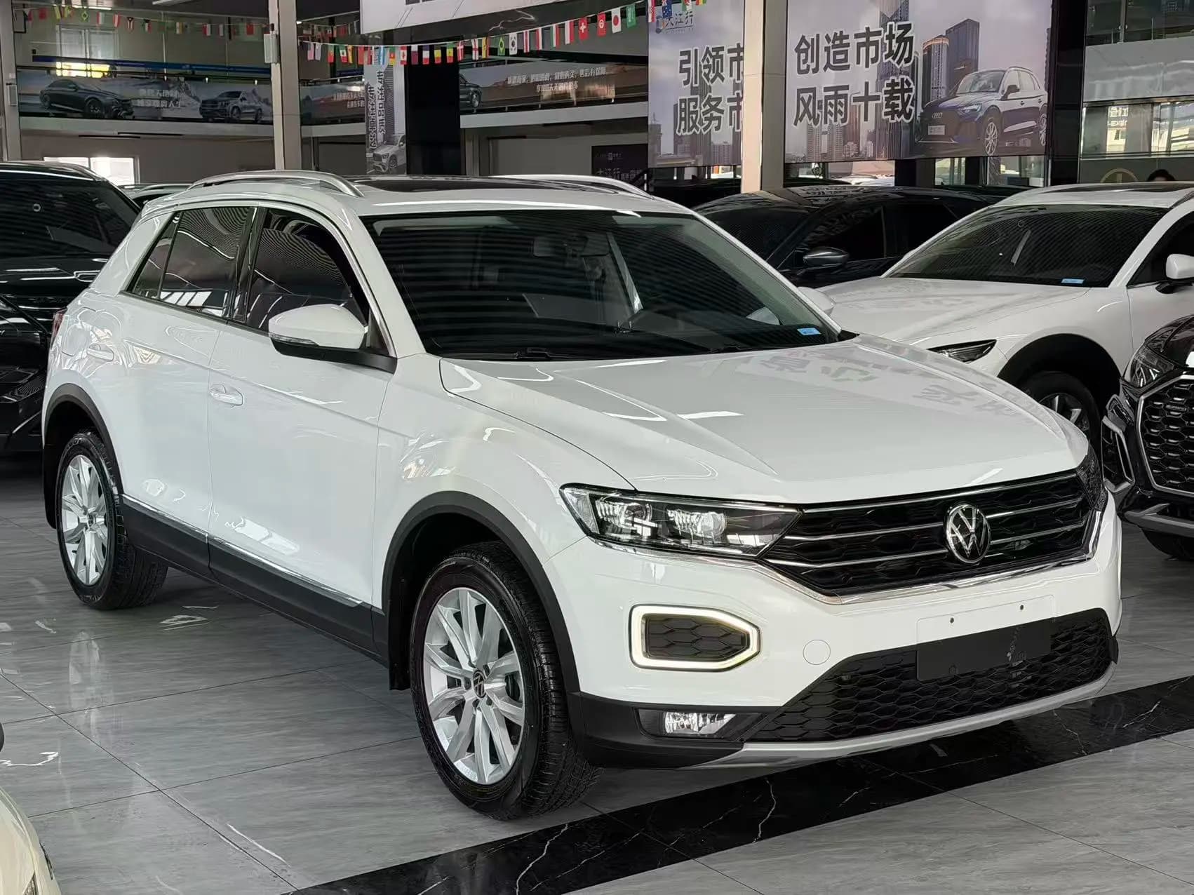 Volkswagen T-Roc 2022 г. 43029 км. — фото 3