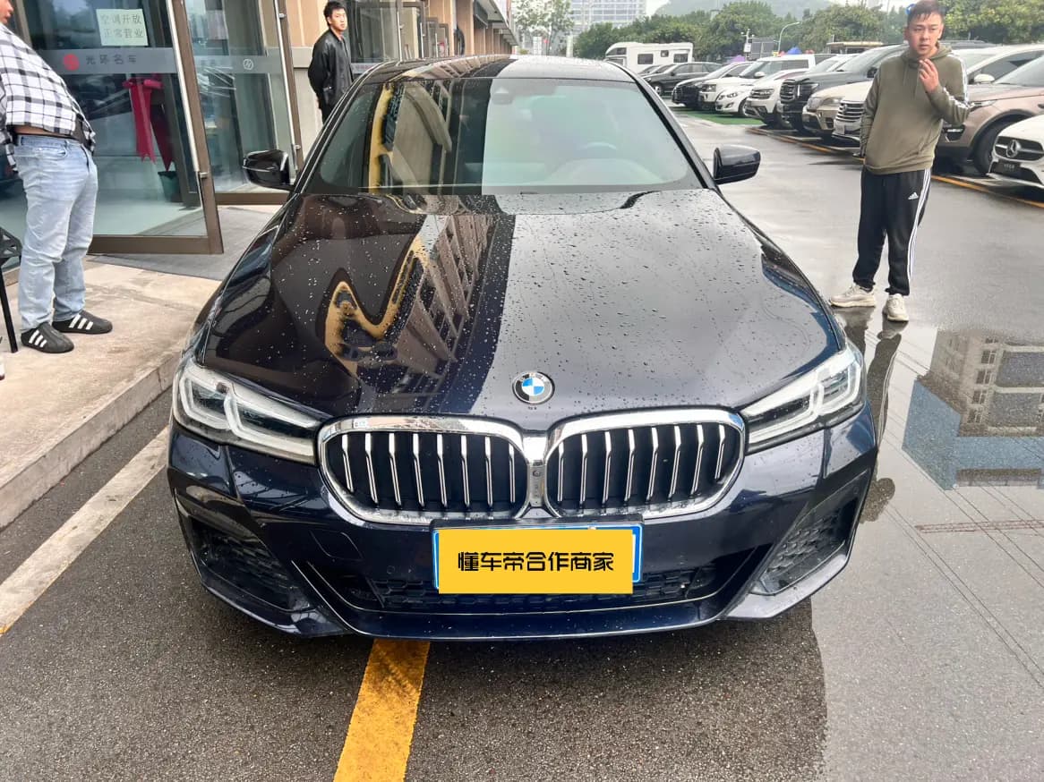 BMW 5 Series 2022 г. 68067 км. — фото 2