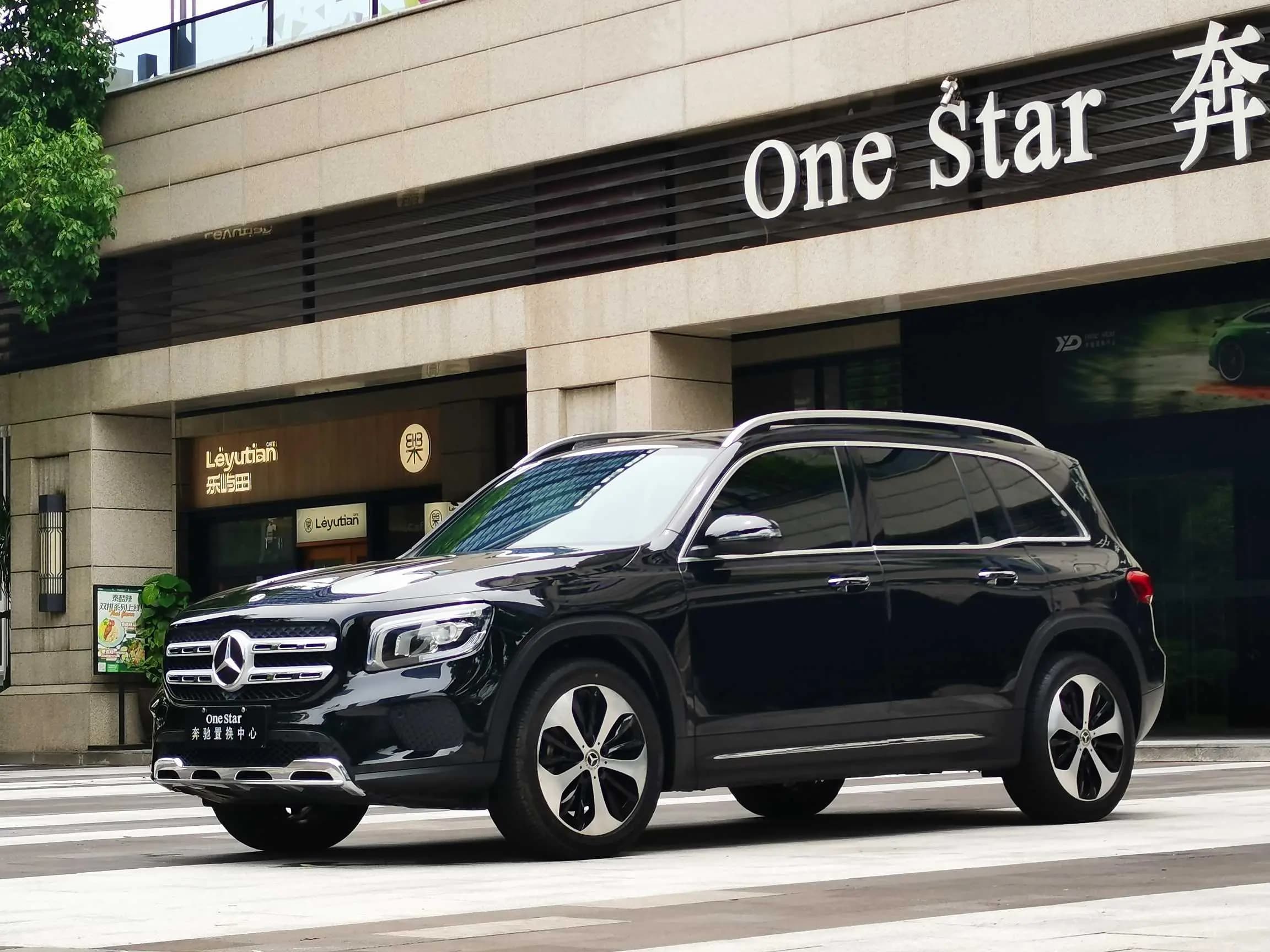 Mercedes-Benz GLB 2023 г. 50808 км. — фото 12