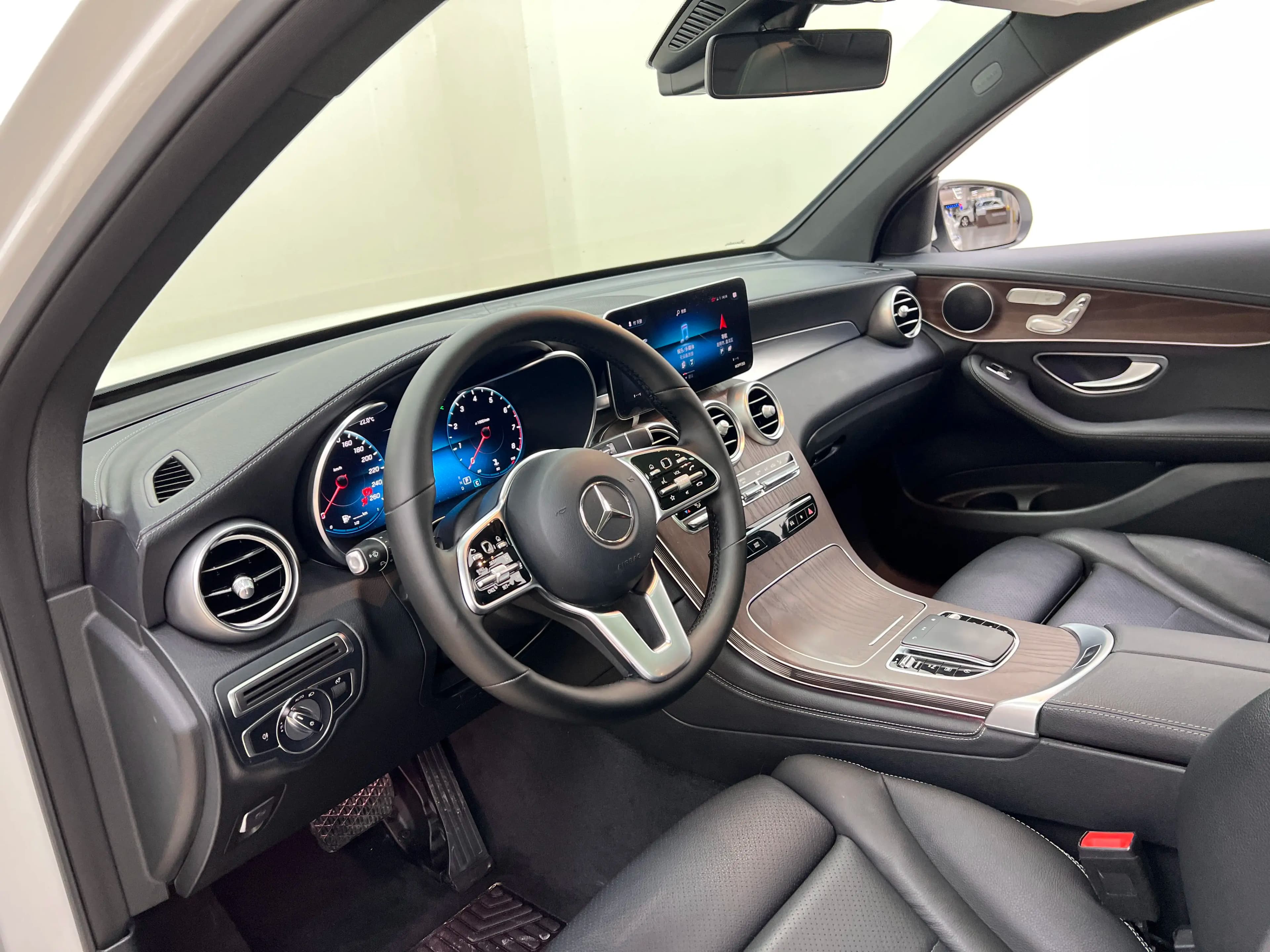 Mercedes-Benz GLC 2021 г. 66129 км. — фото 29