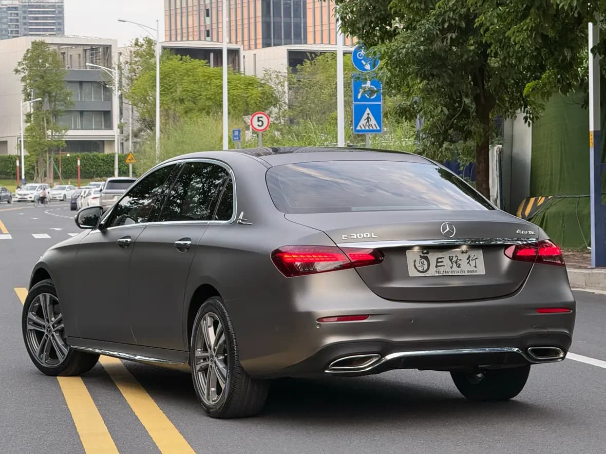 Mercedes-Benz E-Class 2021 г. 70093 км. — фото 4