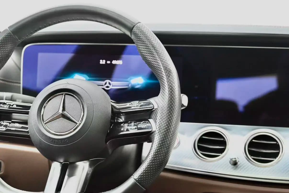 Mercedes-Benz E-Class 2023 г. 49092 км. — фото 34