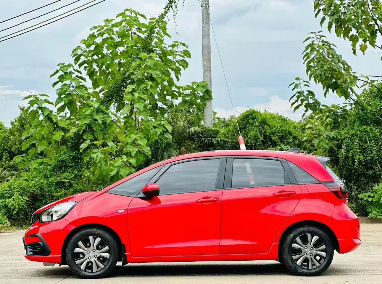 Honda Fit 2021 г. 63112 км. — фото 4