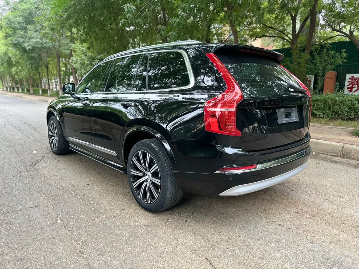 Volvo XC90 2022 г. 82081 км. — фото 4