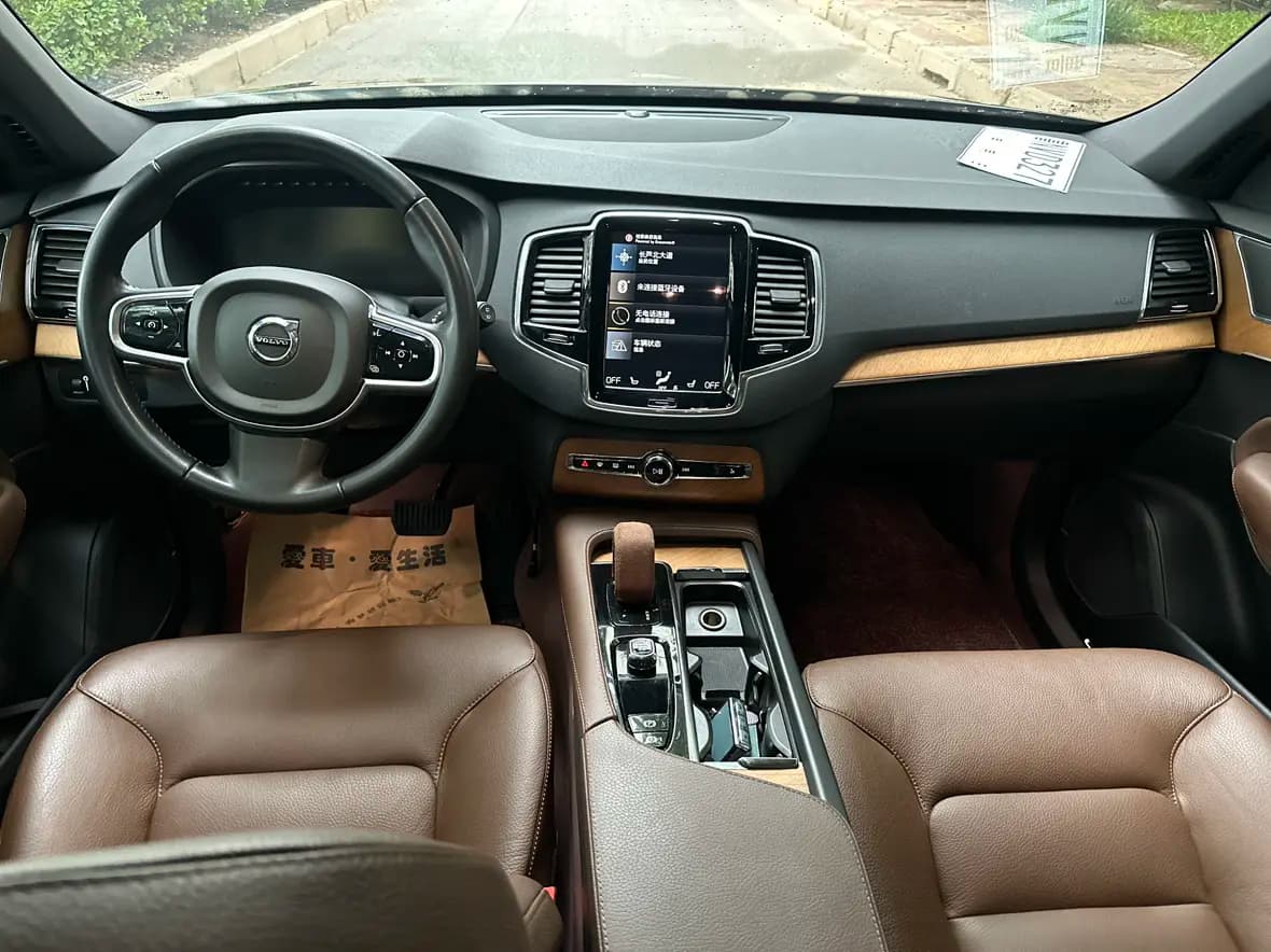 Volvo XC90 2022 г. 82081 км. — фото 7