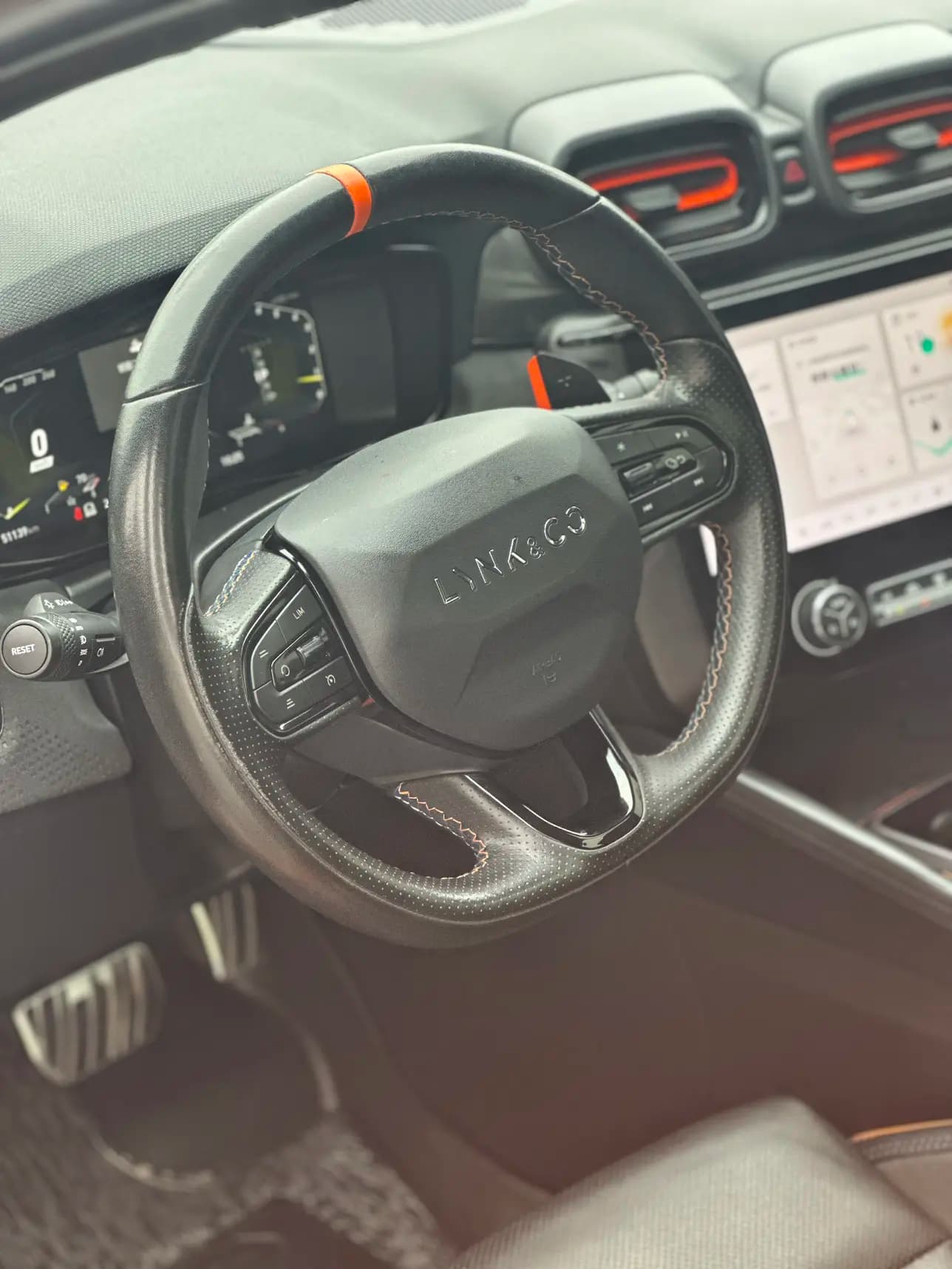 Lynk & Co 02 Hatchback 2022 г. 51059 км. — фото 22