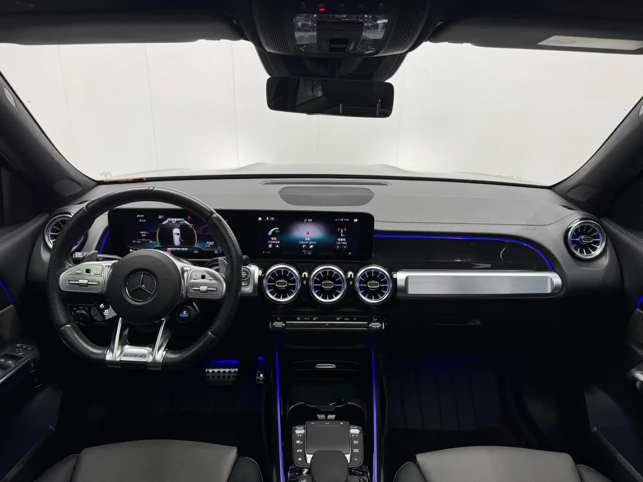 Mercedes-Benz GLB AMG 2023 г. 45099 км. — фото 15