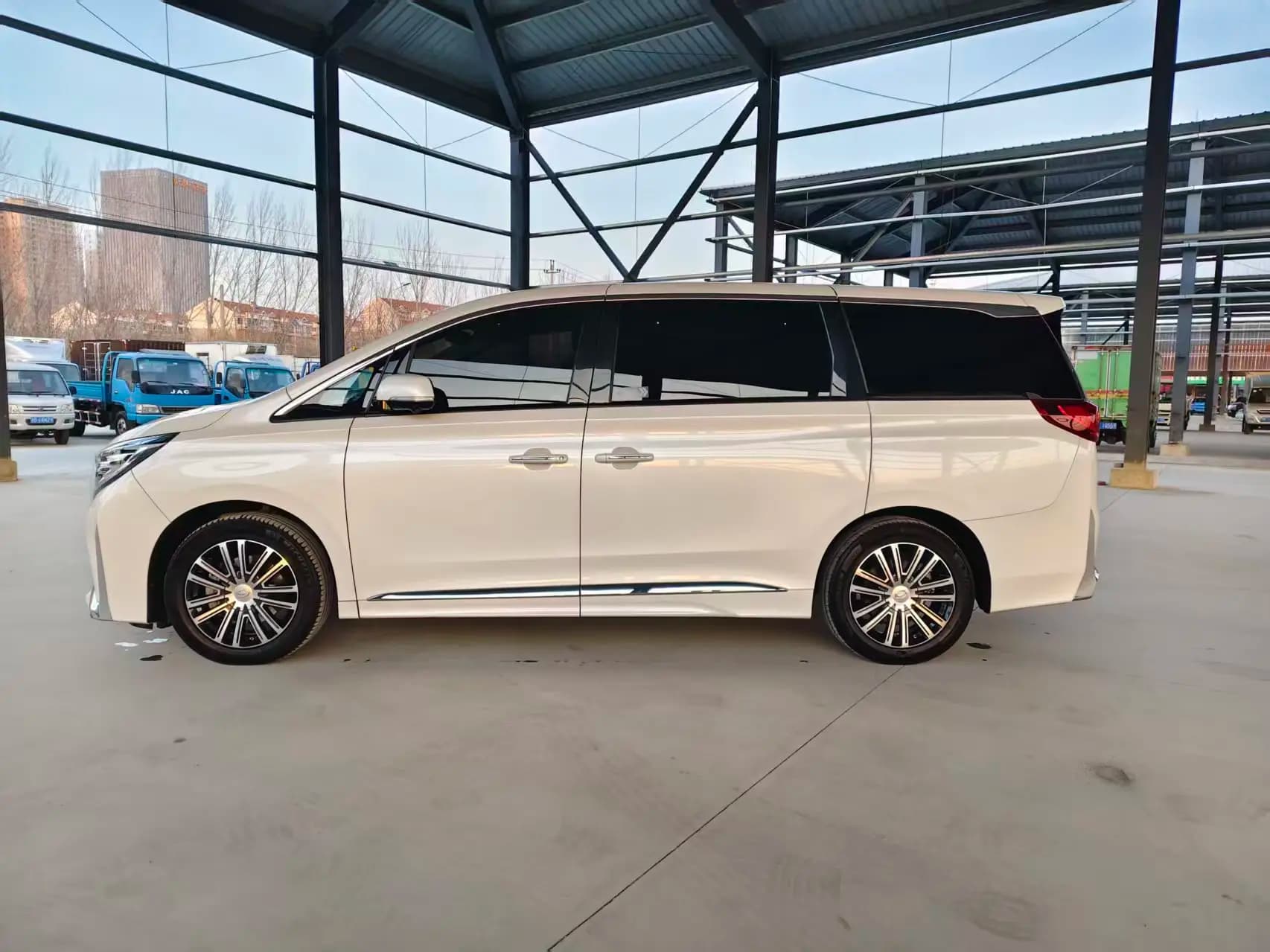 GAC Trumpchi M8 2022 г. 95143 км. — фото 3