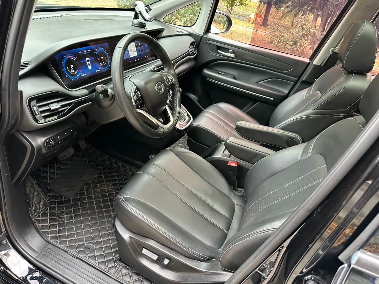 GAC Trumpchi M6 2021 г. 66142 км. — фото 12