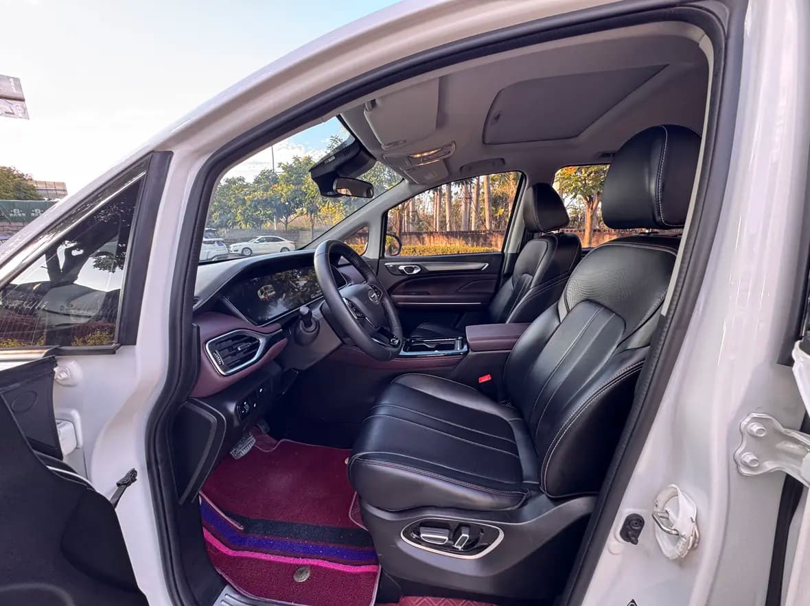 GAC Trumpchi M6 2024 г. 35083 км. — фото 12