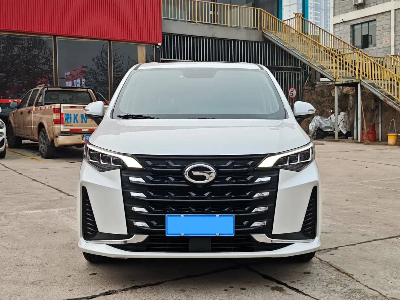 GAC Trumpchi M6 2024 г. 33400 км. — фото 2