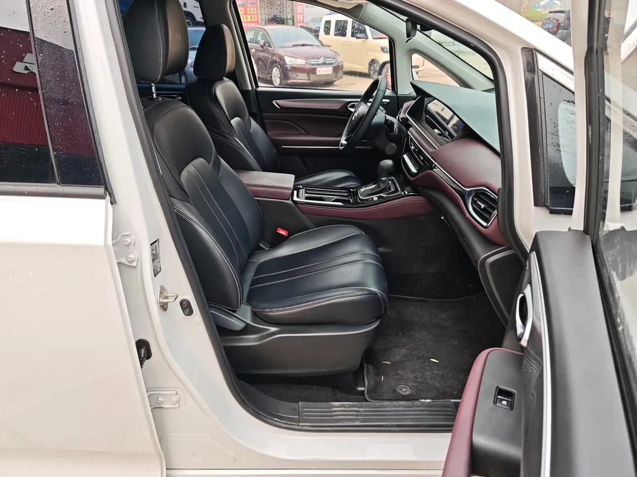 GAC Trumpchi M6 2024 г. 33400 км. — фото 13