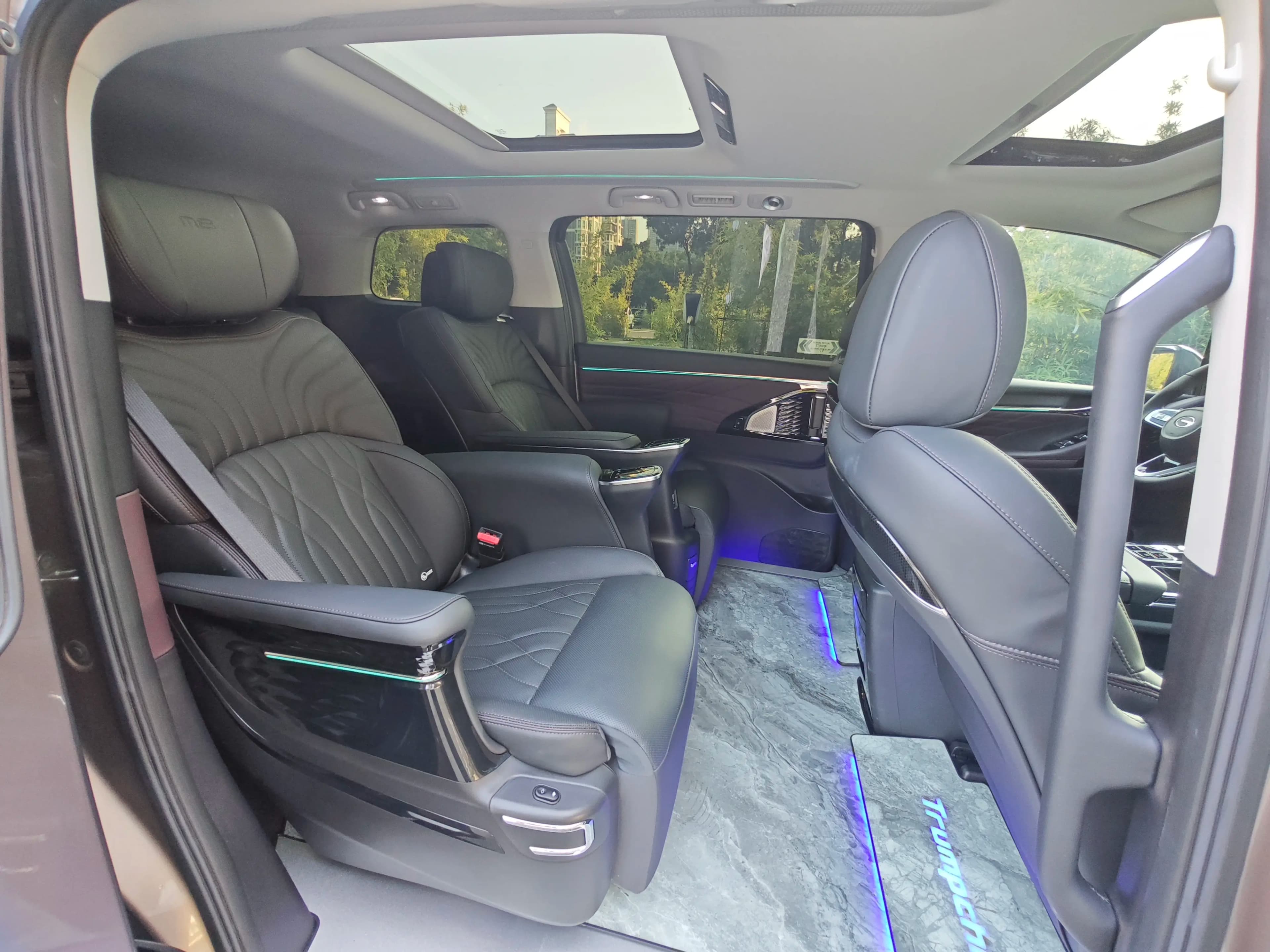 GAC Trumpchi M8 2025 г. 10084 км. — фото 21