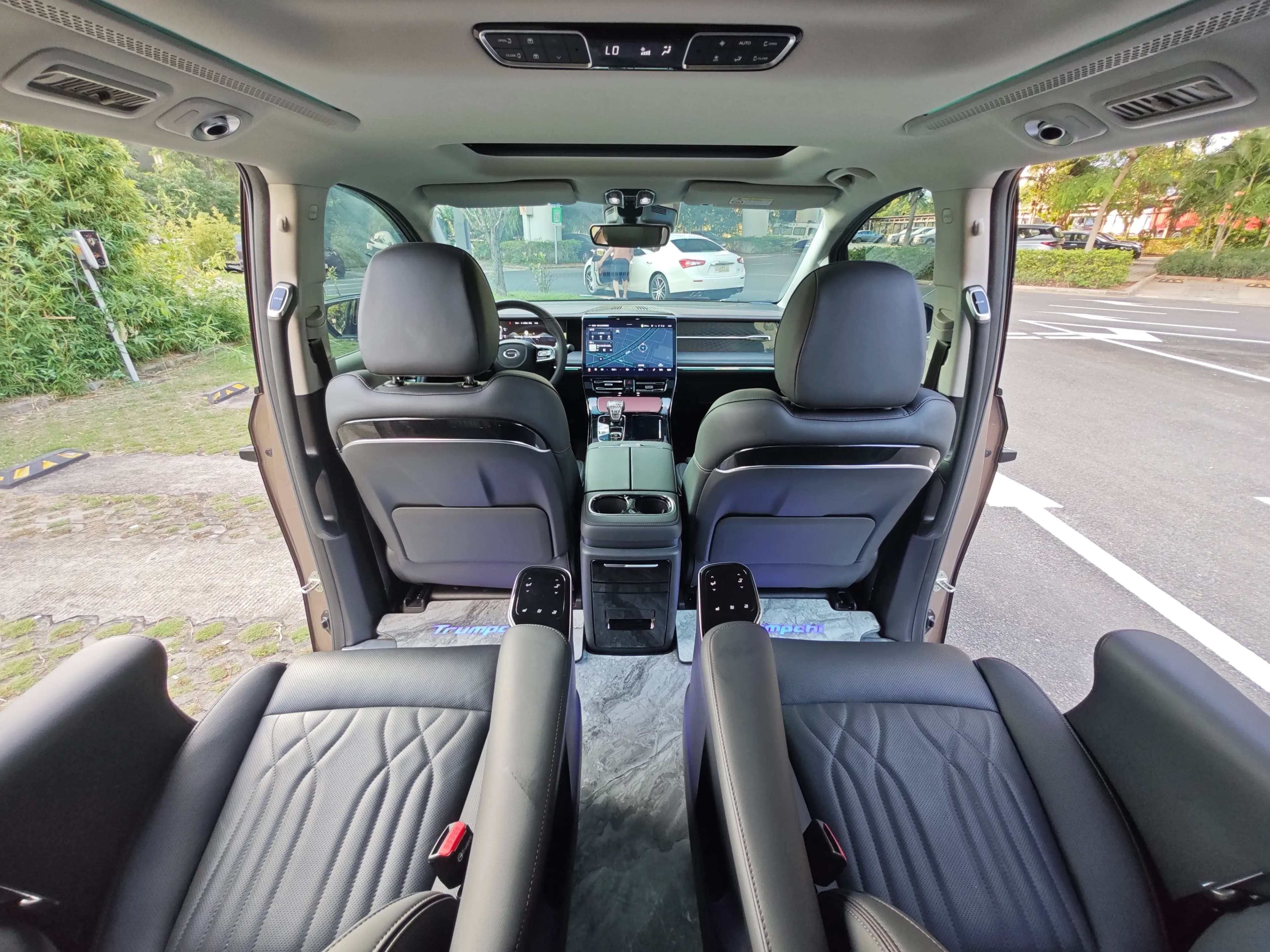 GAC Trumpchi M8 2025 г. 10084 км. — фото 22