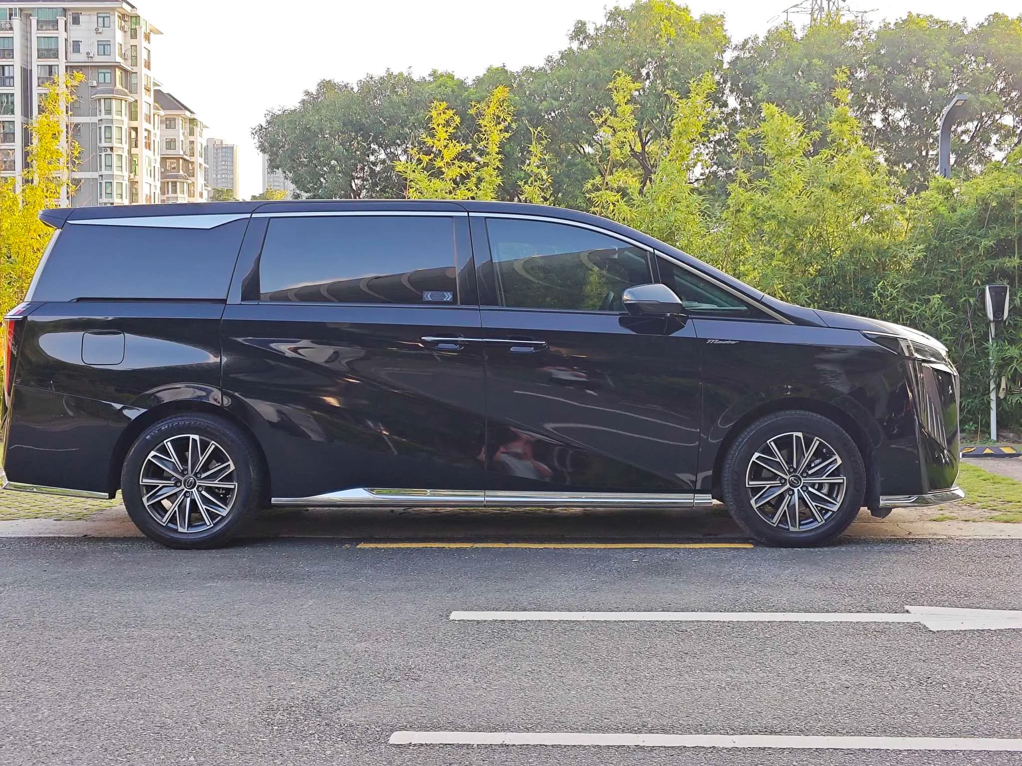 GAC Trumpchi M8 2025 г. 10084 км. — фото 8