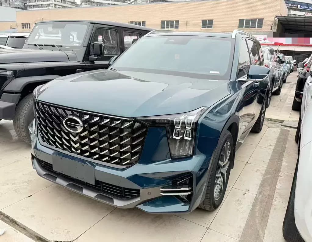 GAC Trumpchi GS8 2022 г. 14080 км.