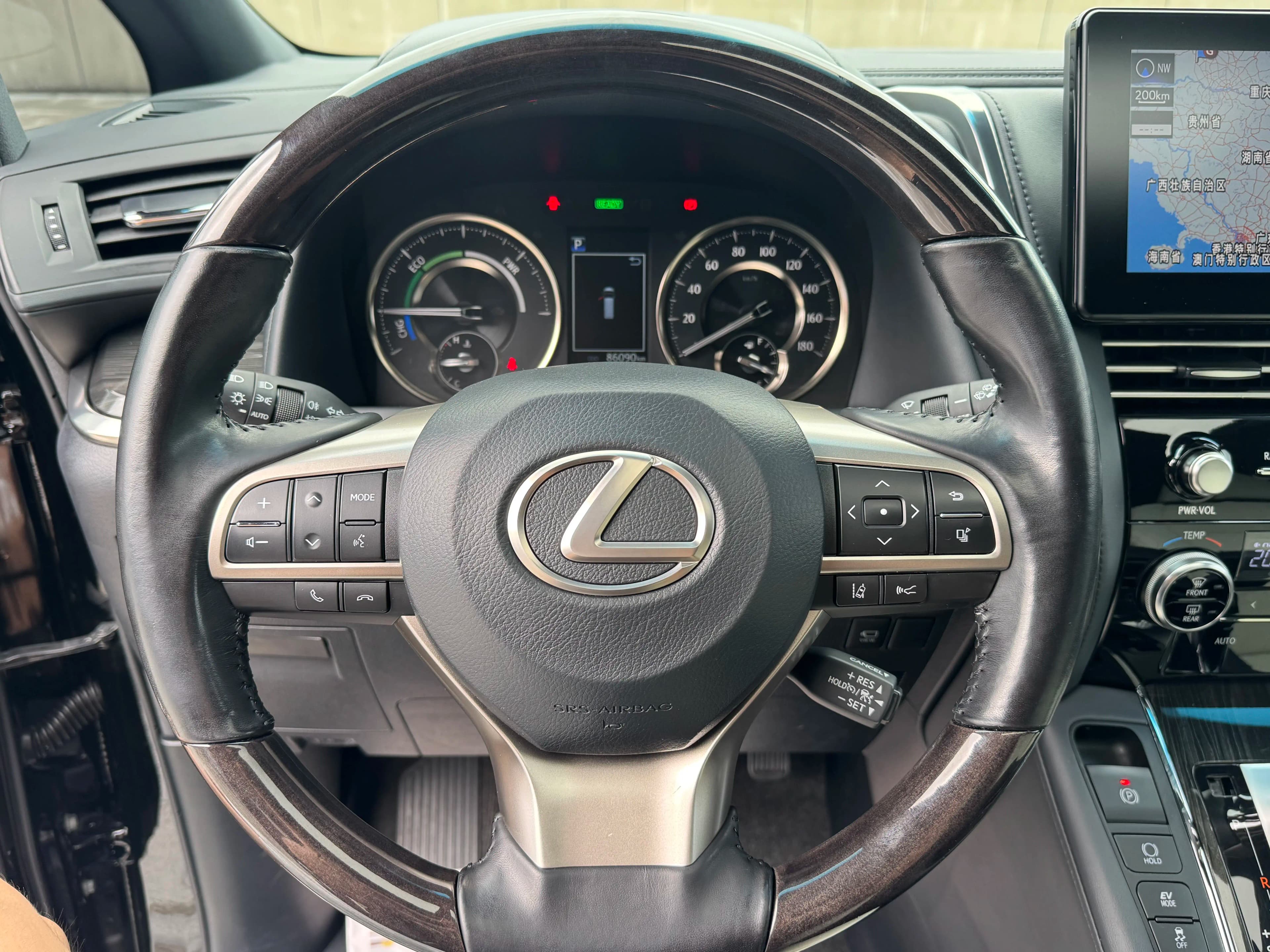 Lexus LM 2021 г. 86072 км. — фото 18
