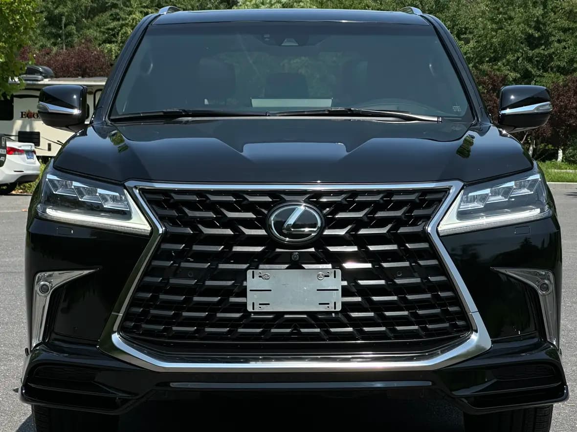 Lexus LX 2022 г. 80061 км. — фото 2