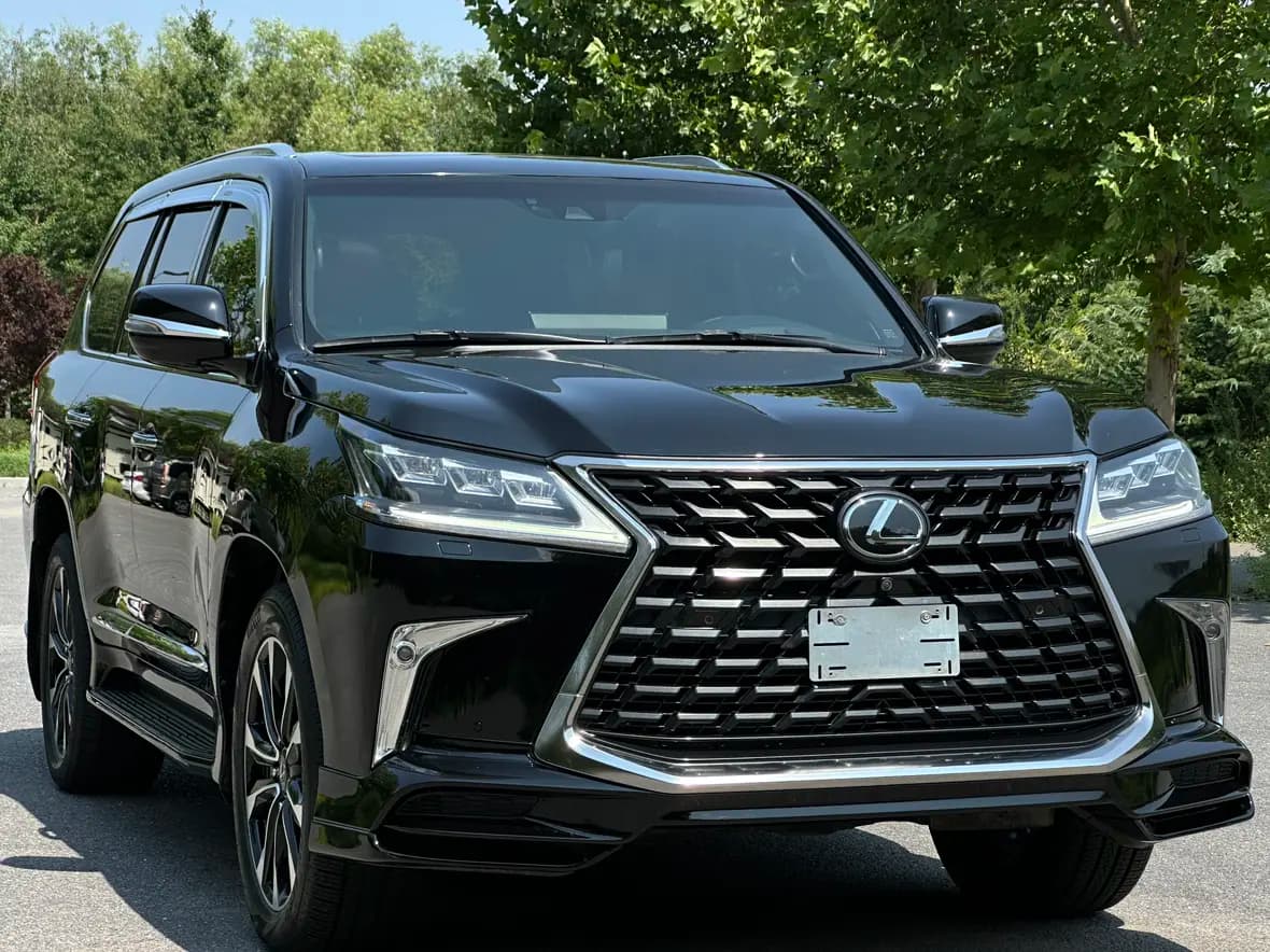 Lexus LX 2022 г. 80061 км. — фото 3