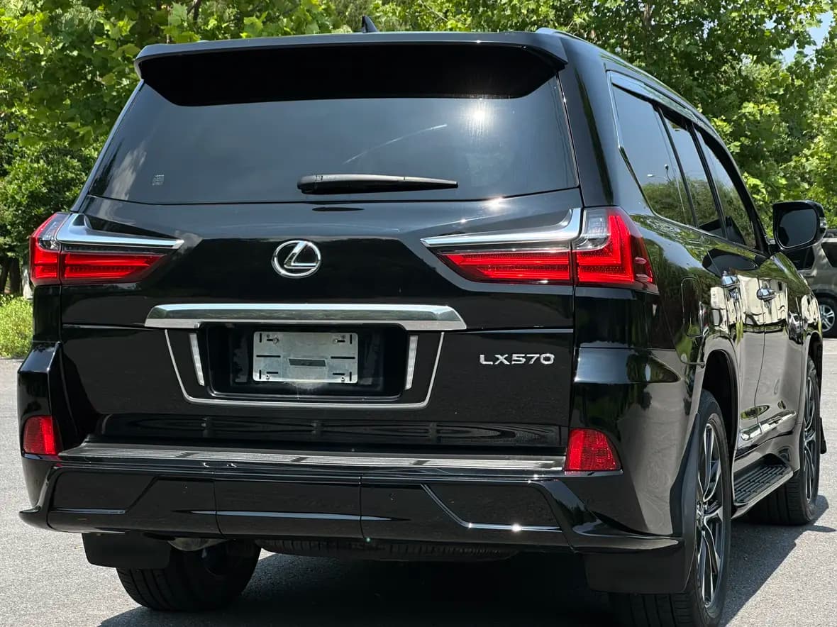 Lexus LX 2022 г. 80061 км. — фото 5