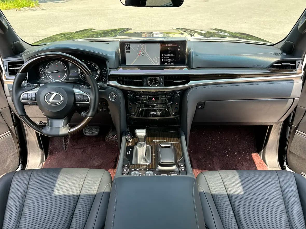 Lexus LX 2022 г. 80061 км. — фото 9