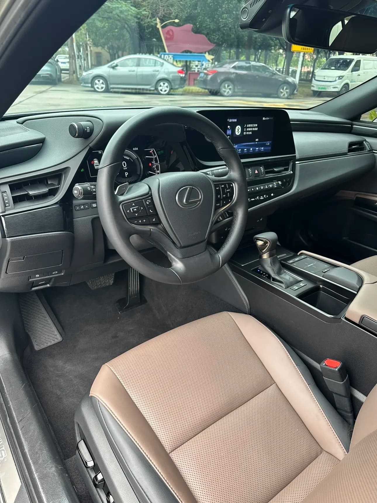 Lexus ES 2022 г. 56144 км. — фото 11