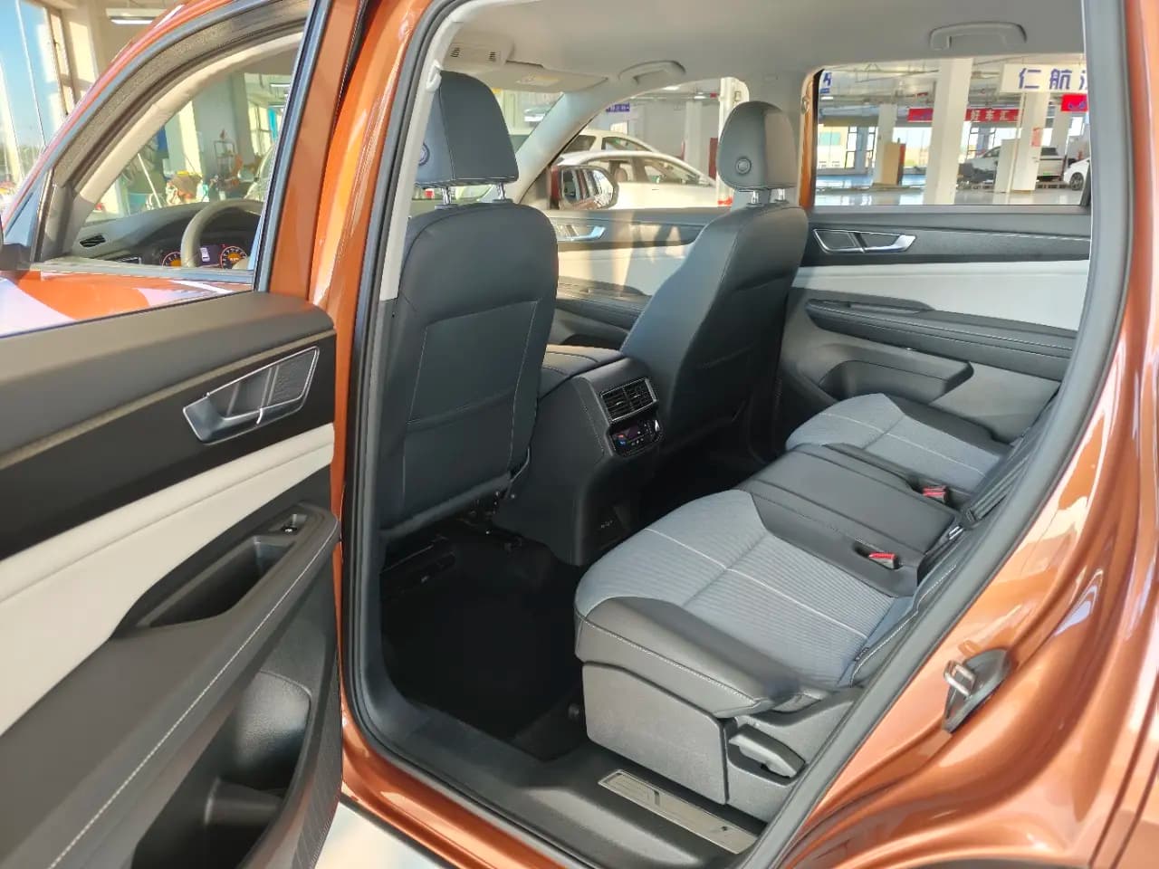 Volkswagen Teramont 2022 г. 44834 км. — фото 15