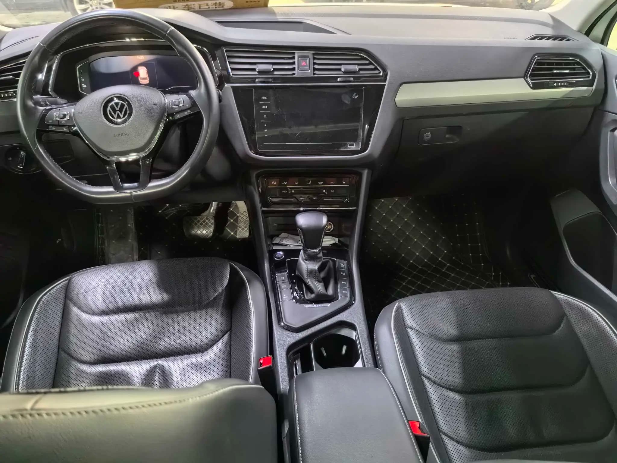 Volkswagen Tiguan L PHEV 2021 г. 45026 км. — фото 7