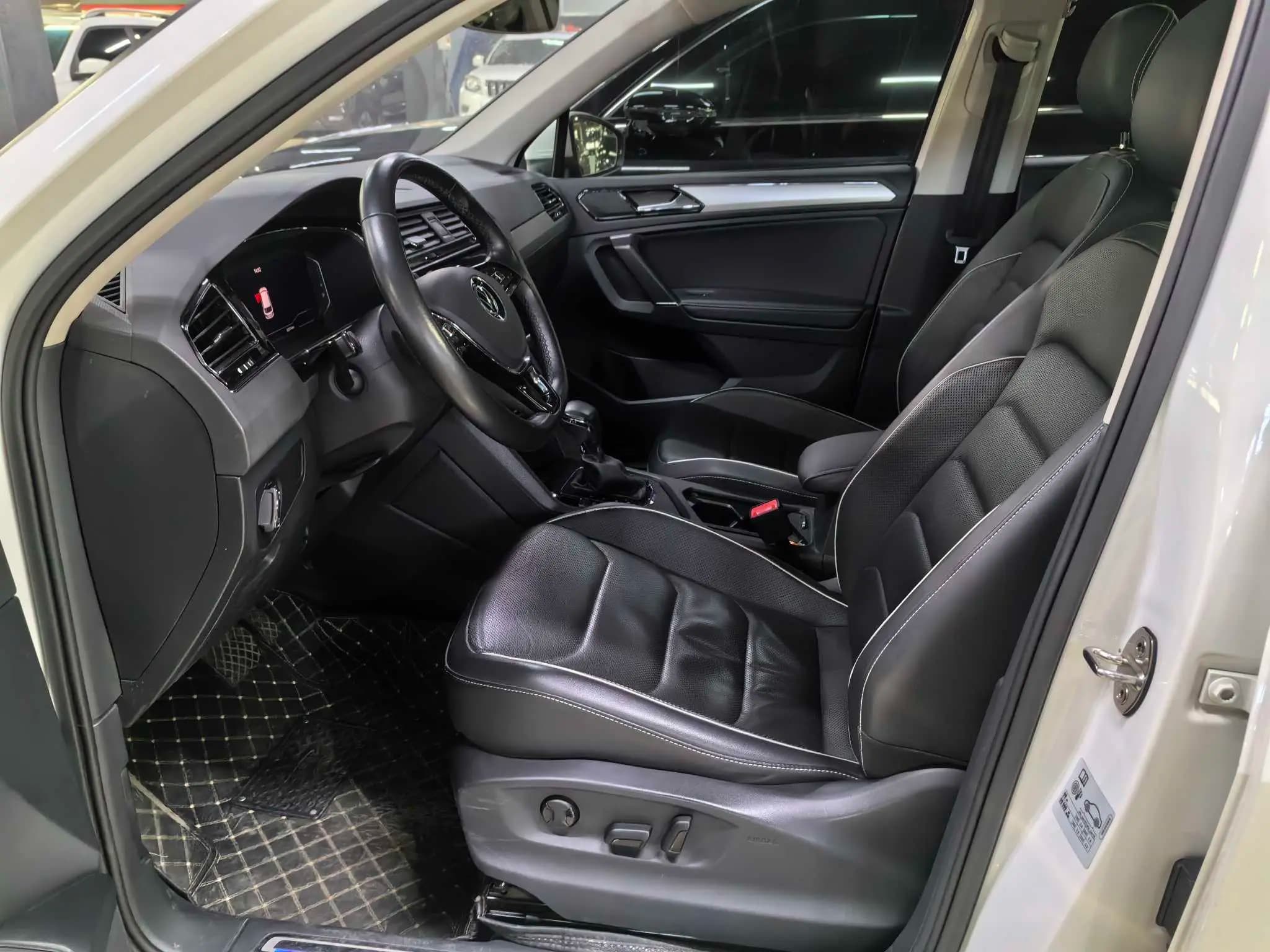 Volkswagen Tiguan L PHEV 2021 г. 45026 км. — фото 8