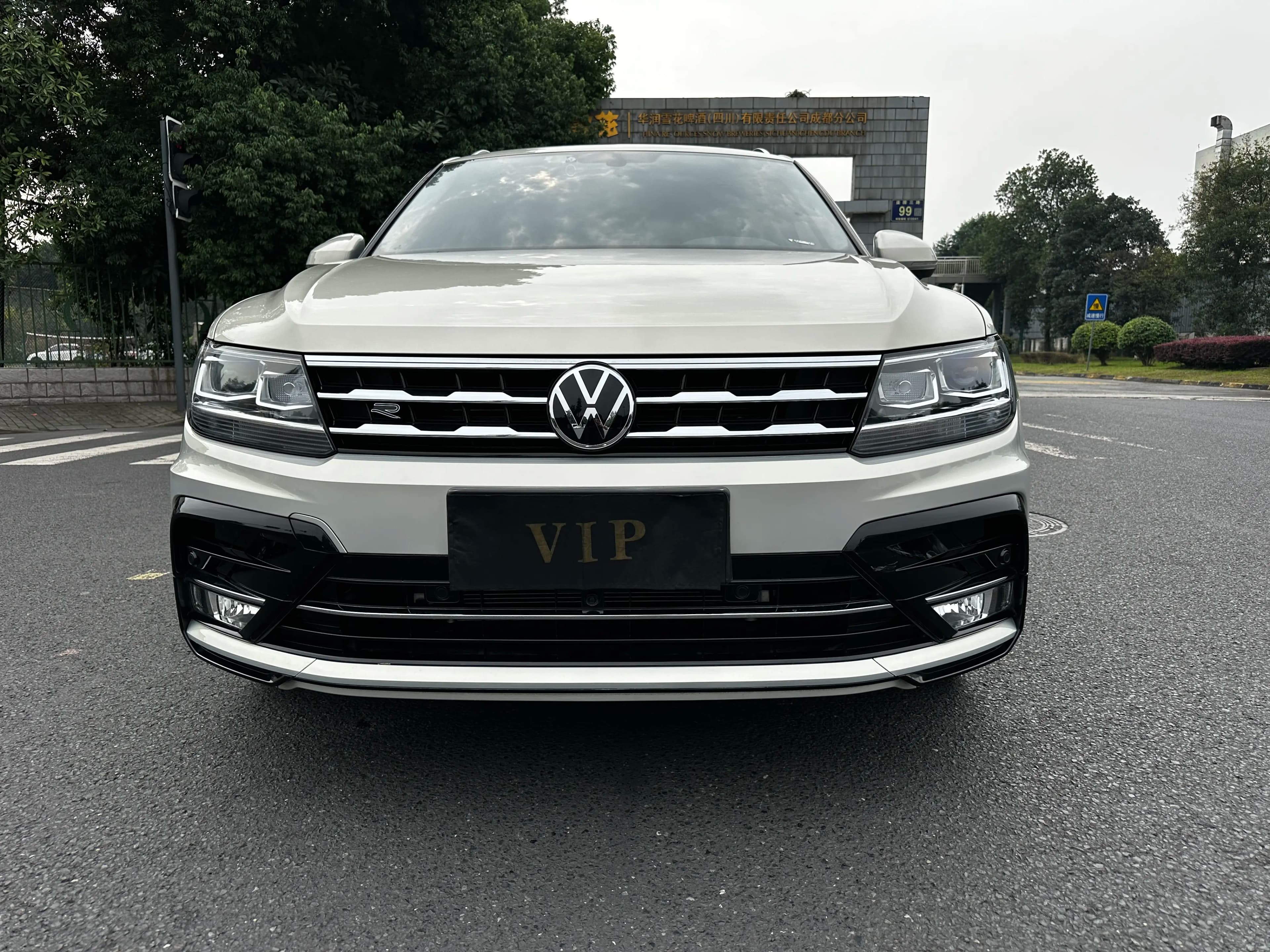 Volkswagen Tiguan L 2021 г. 12716 км. — фото 2