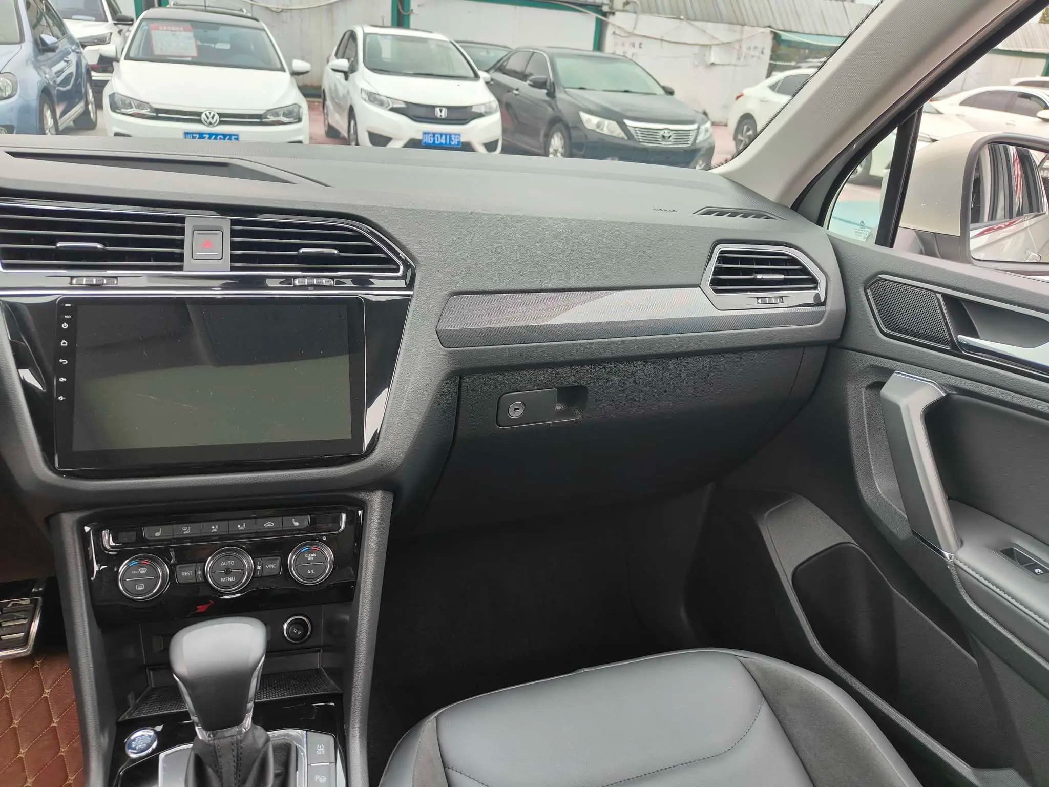 Volkswagen Tiguan L 2021 г. 12716 км. — фото 11