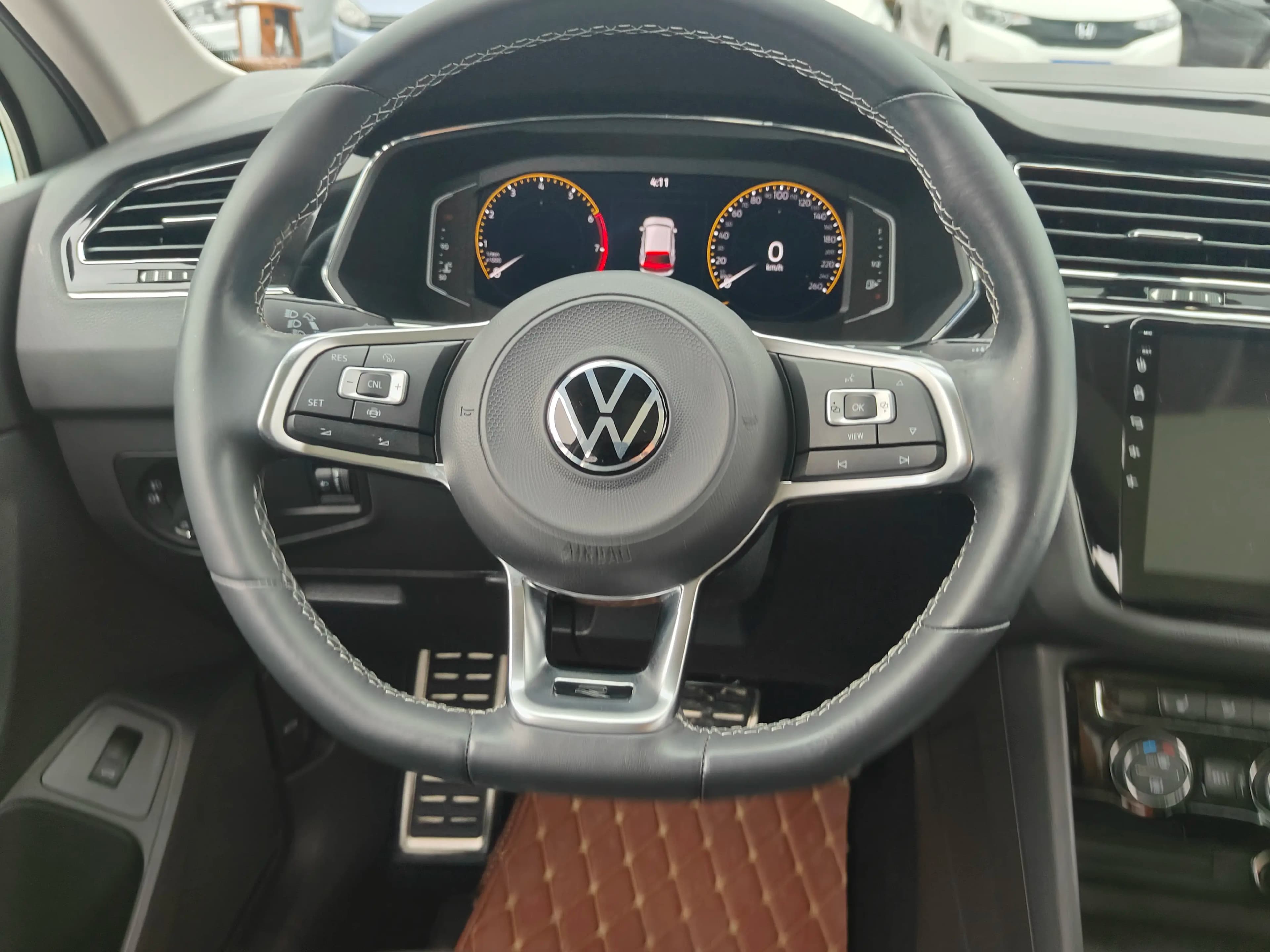 Volkswagen Tiguan L 2021 г. 12716 км. — фото 15