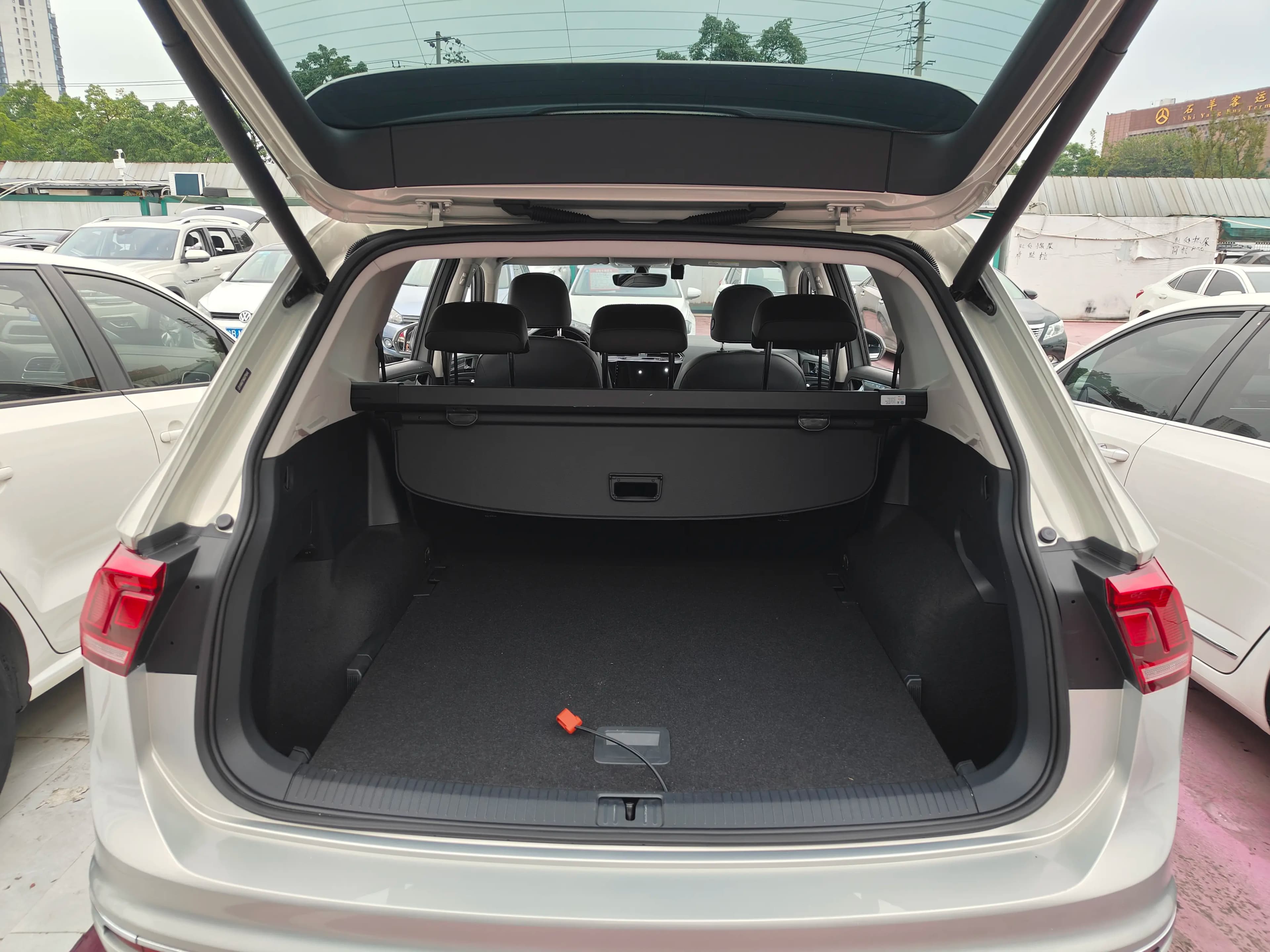Volkswagen Tiguan L 2021 г. 12716 км. — фото 22