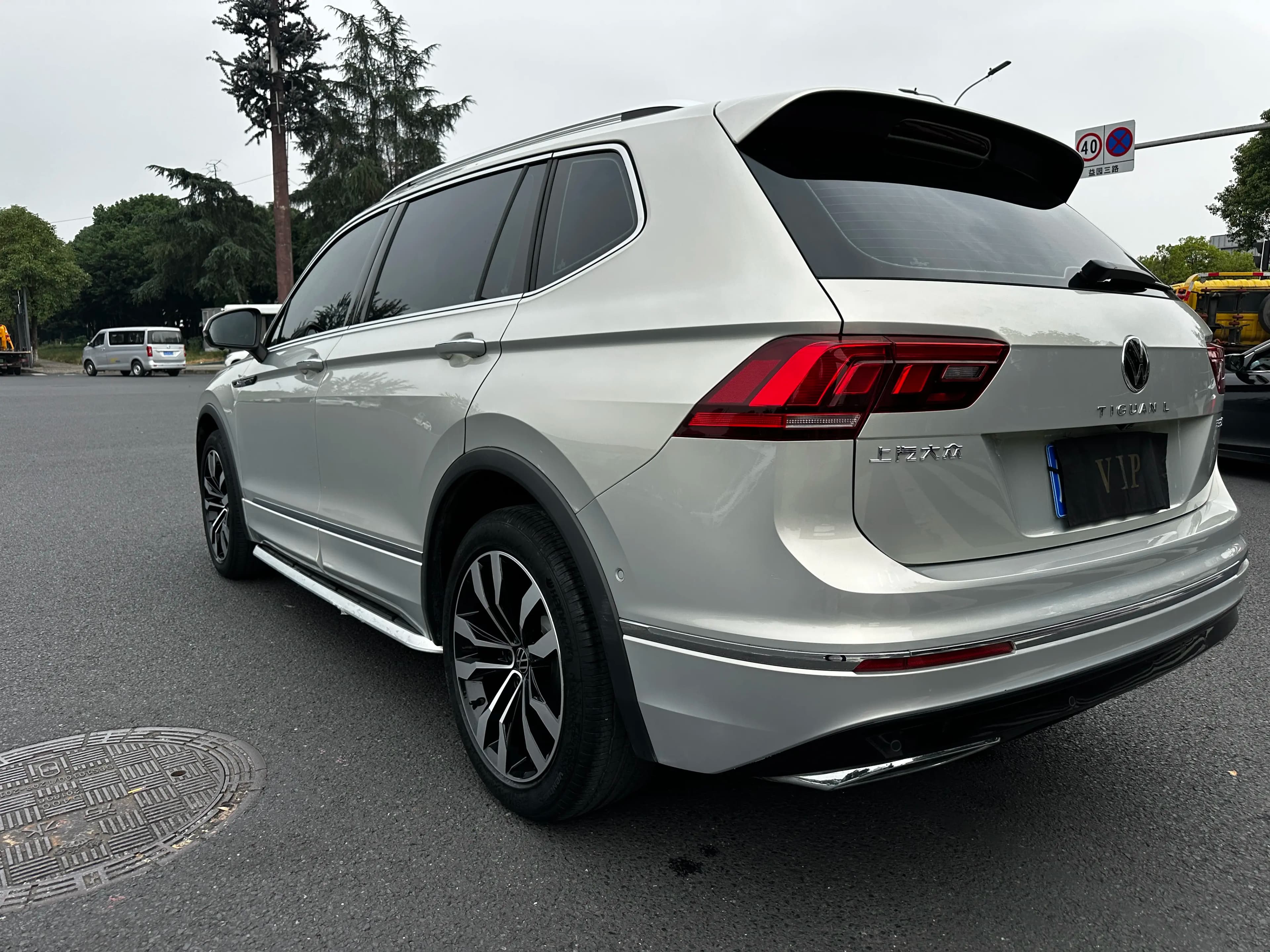 Volkswagen Tiguan L 2021 г. 12716 км. — фото 4