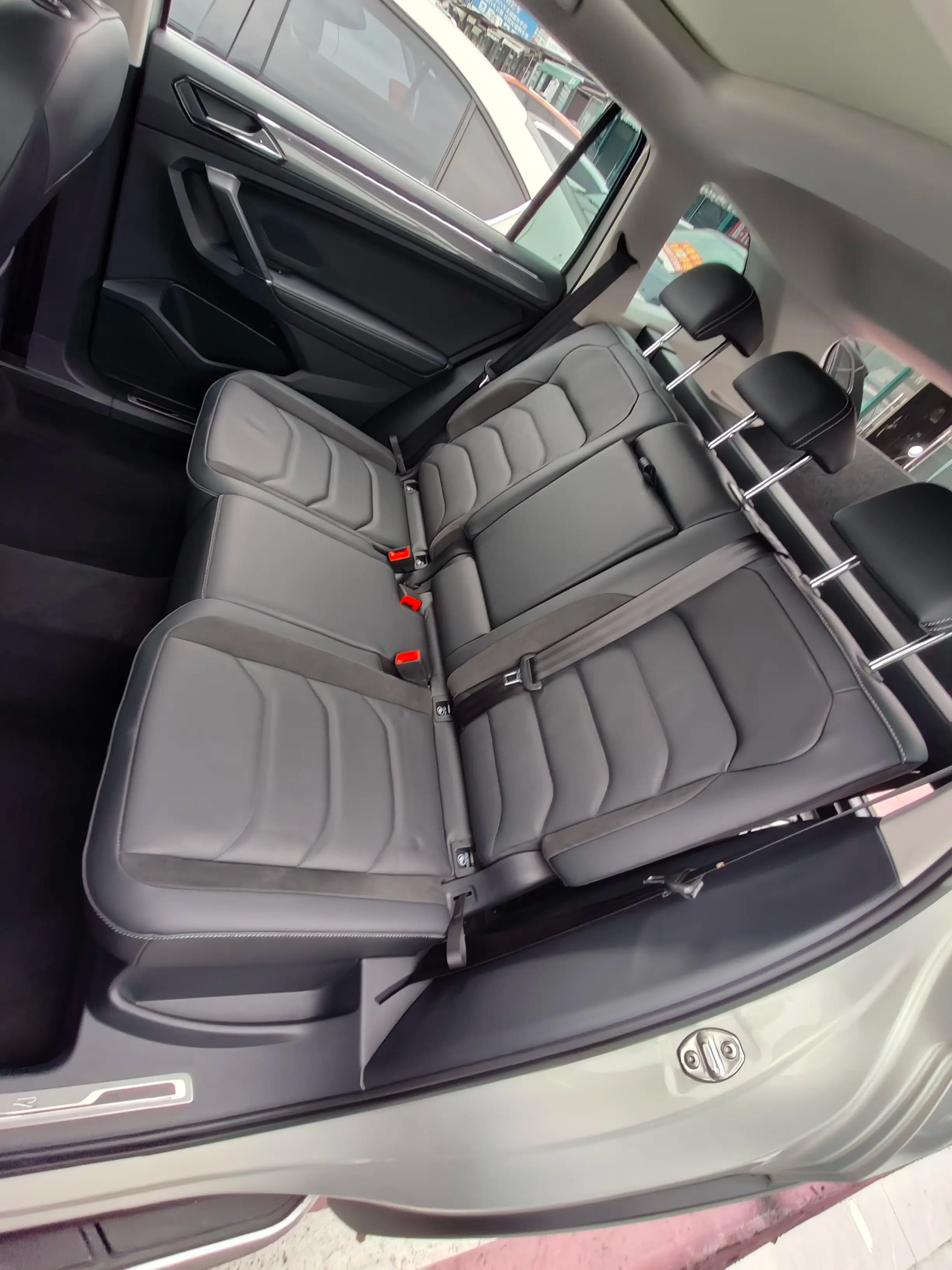 Volkswagen Tiguan L 2021 г. 12716 км. — фото 7