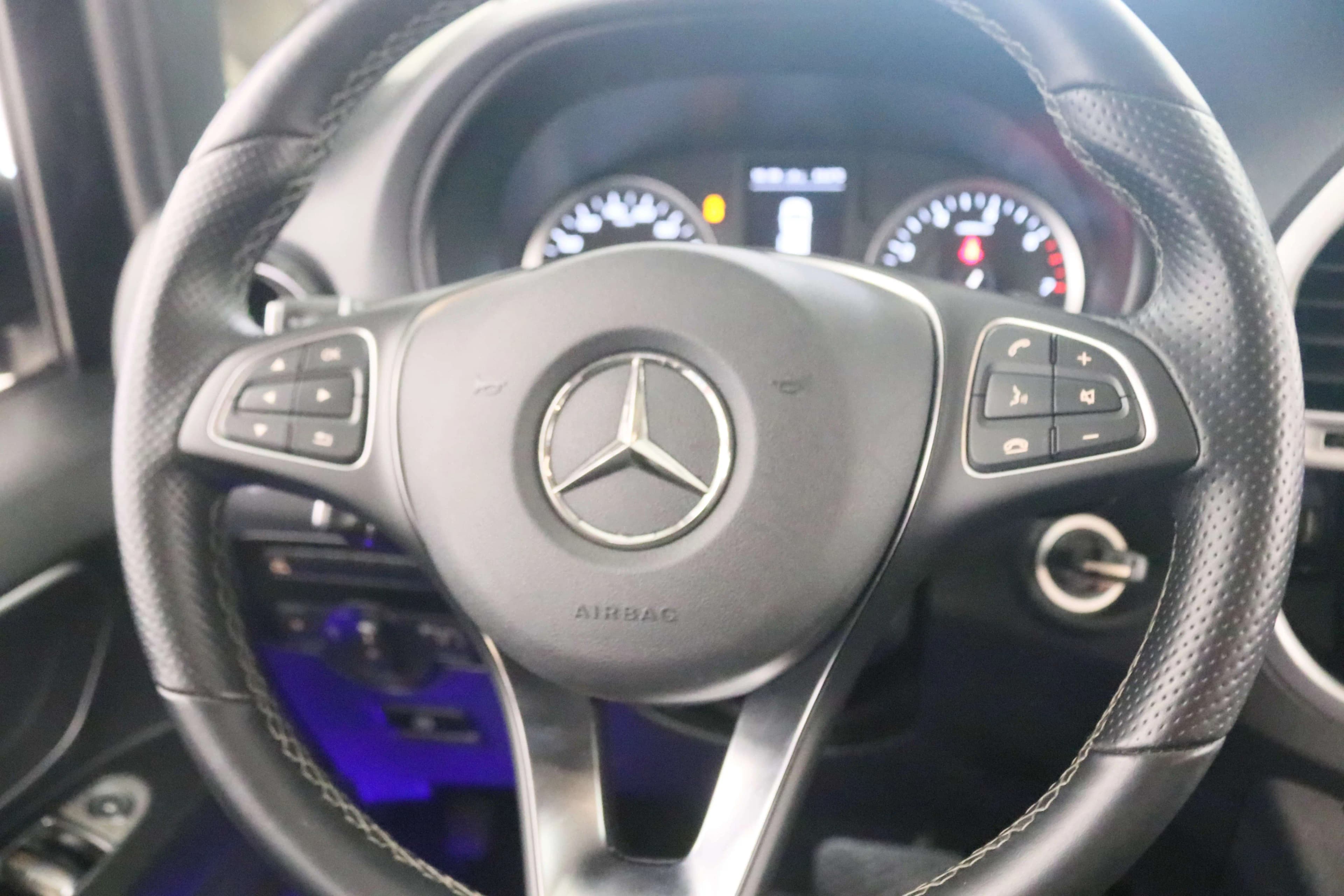 Mercedes-Benz Vito 2023 г. 89164 км. — фото 13