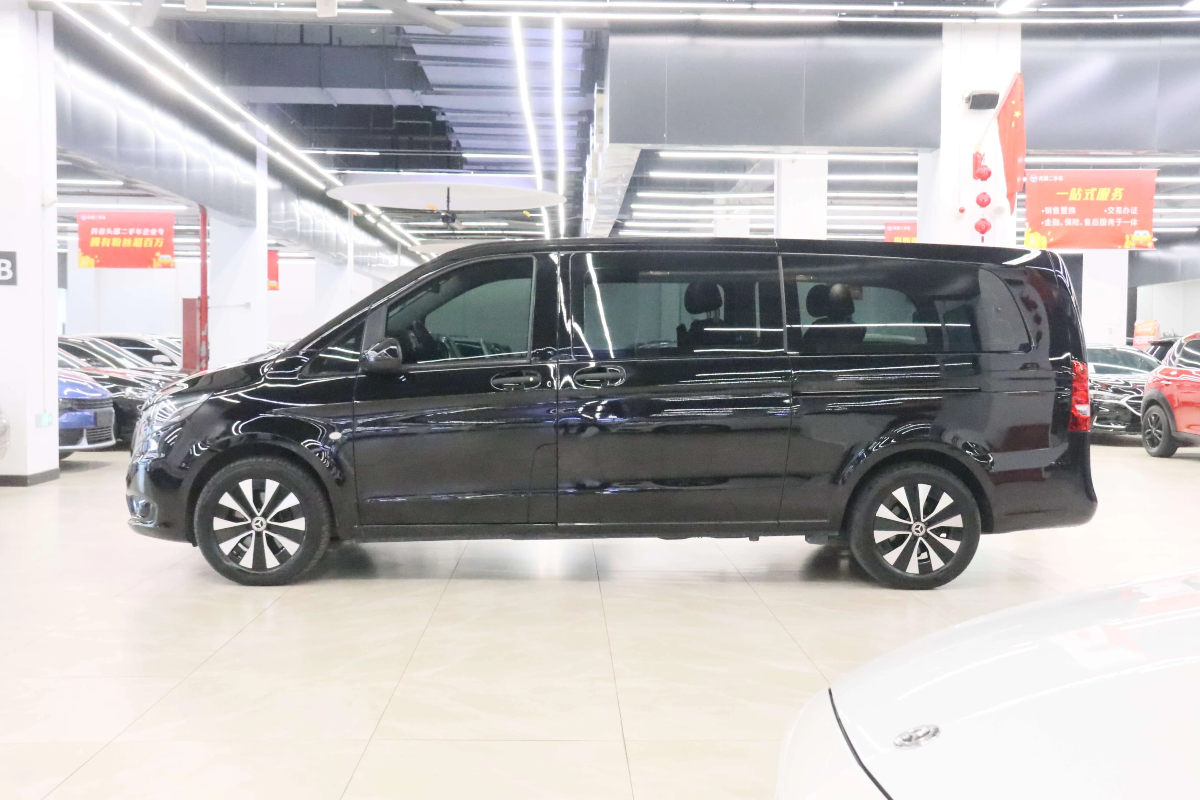 Mercedes-Benz Vito 2023 г. 89164 км. — фото 3
