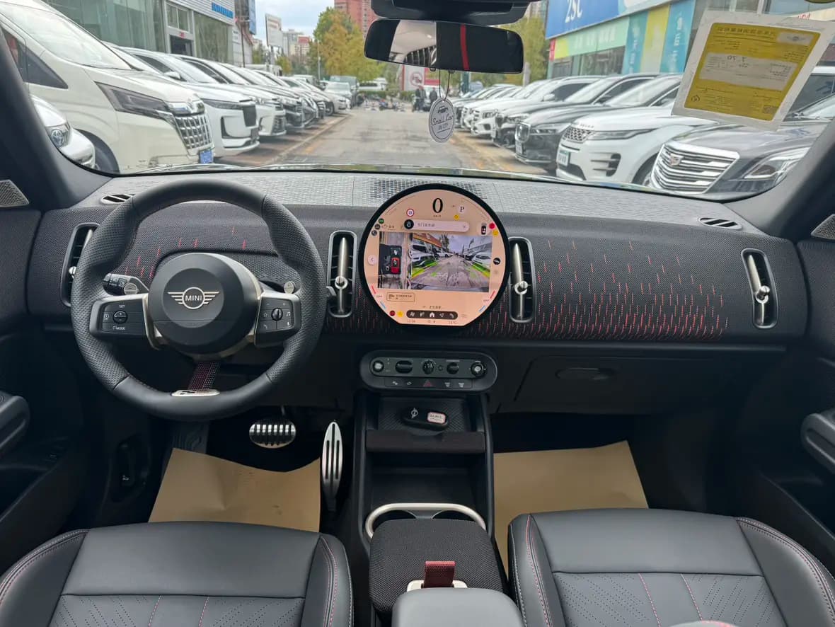 MINI JCW COUNTRYMAN 2025 г. — фото 17