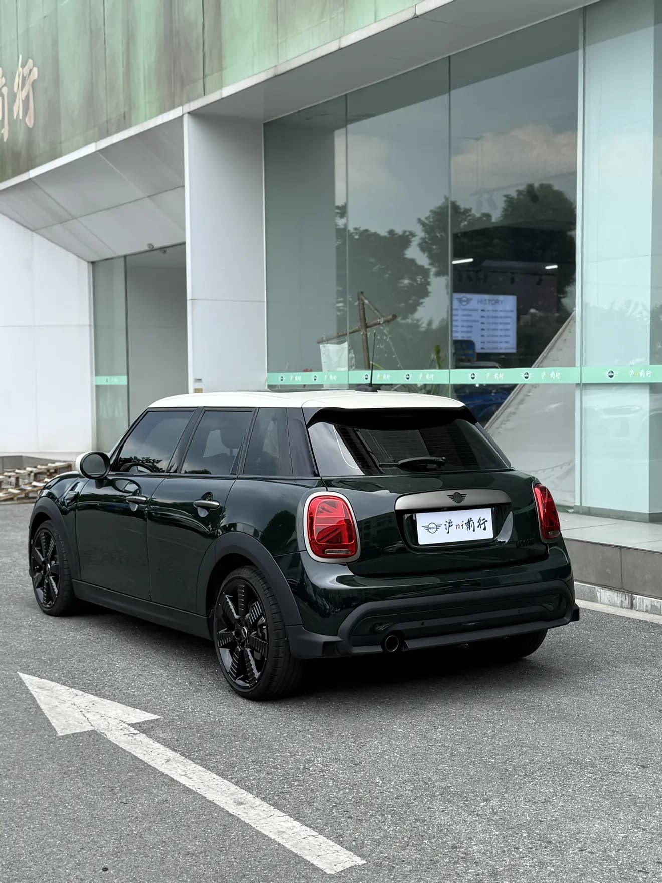 MINI  2022 г. 14000 км. — фото 3